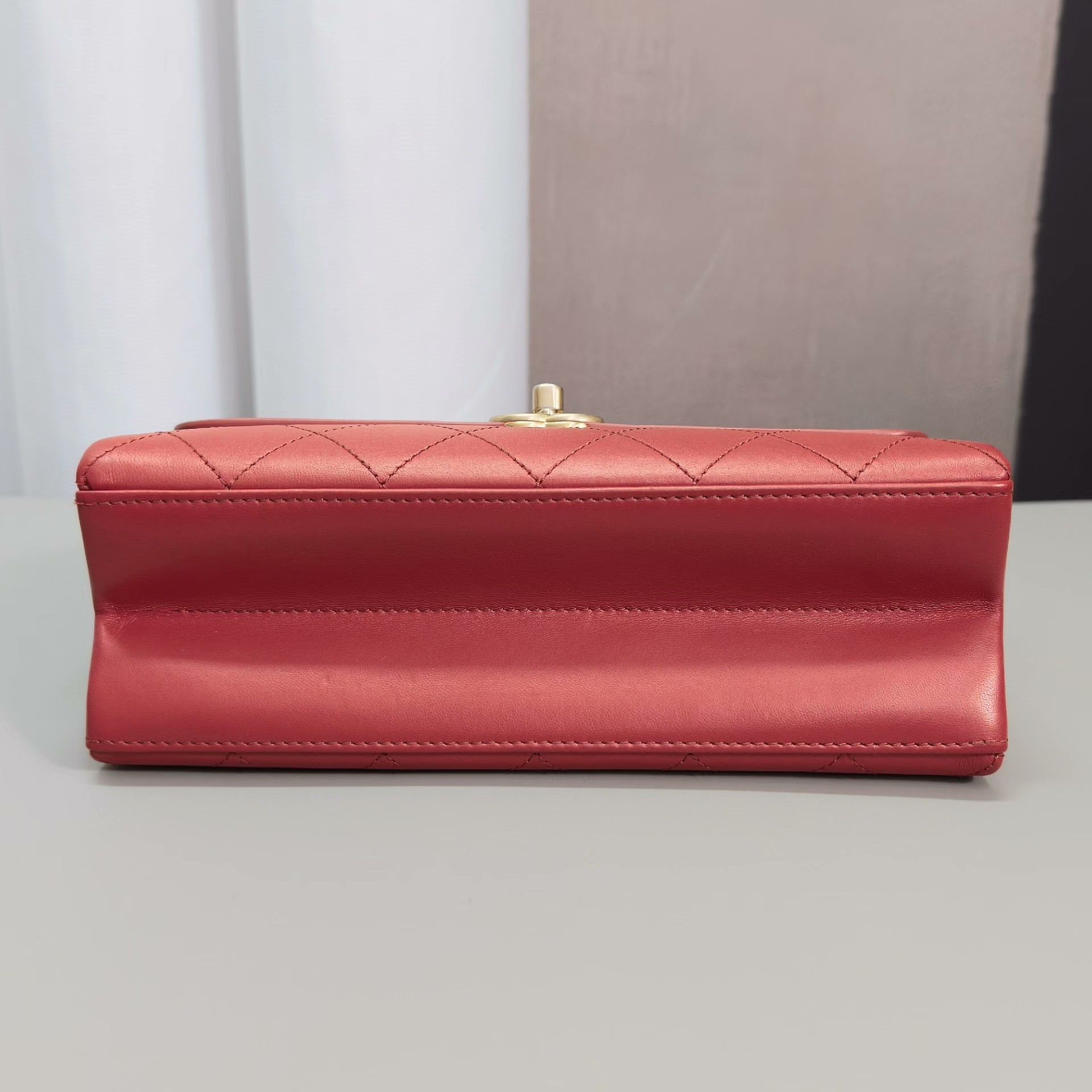 Chanel Pre-loved Bag Very good condition Size ONE SIZE - 5 Thumbnail