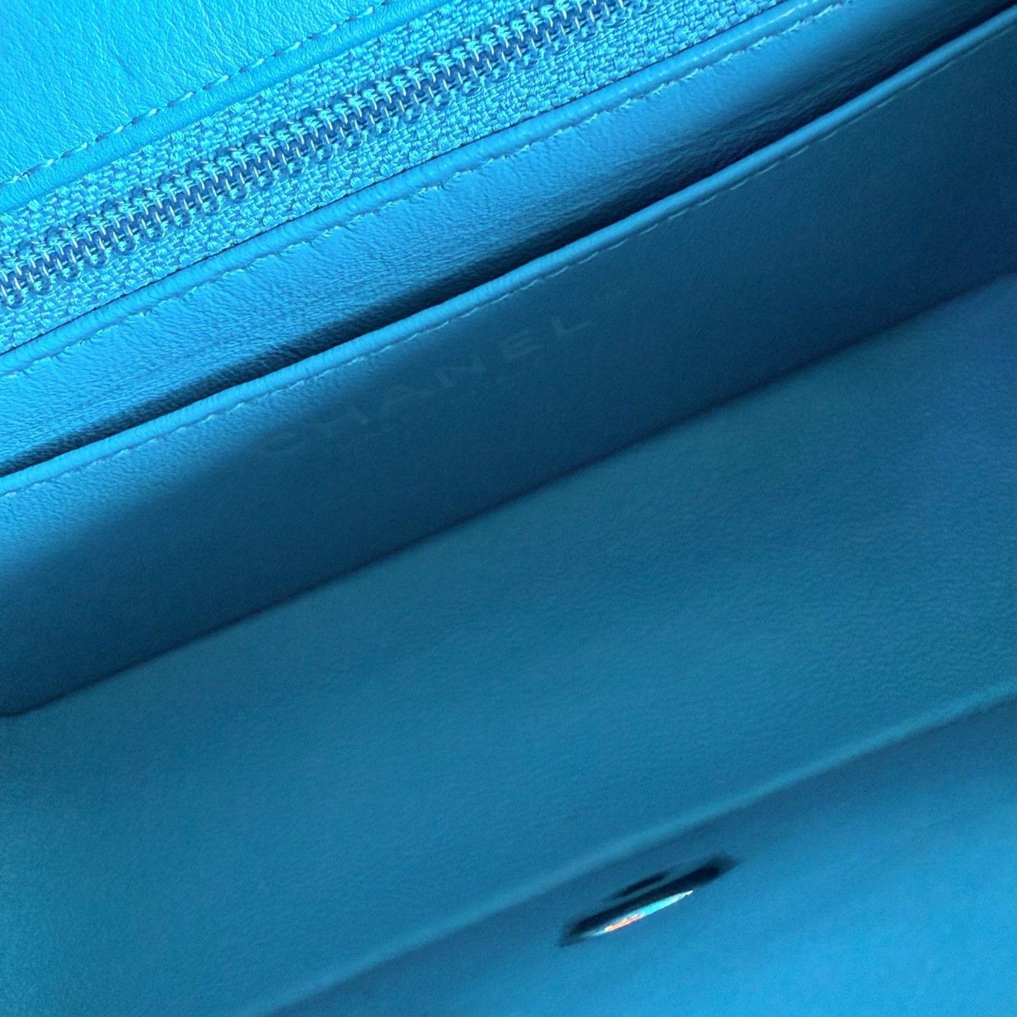 Chanel Pre-loved Bag Very good condition Size ONE SIZE - 9 Thumbnail