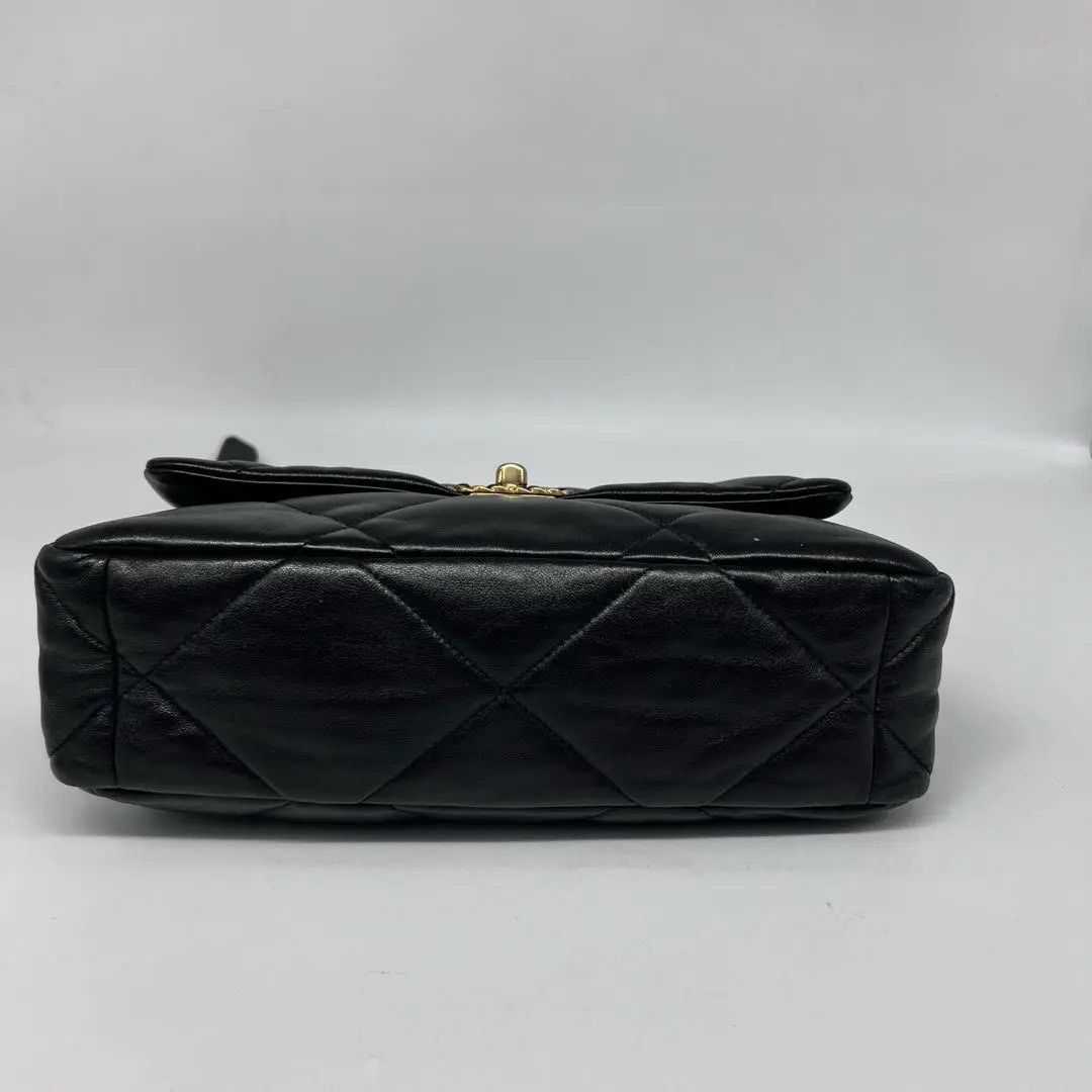 Chanel Pre-loved Bag Very good condition Size ONE SIZE - 6 Thumbnail