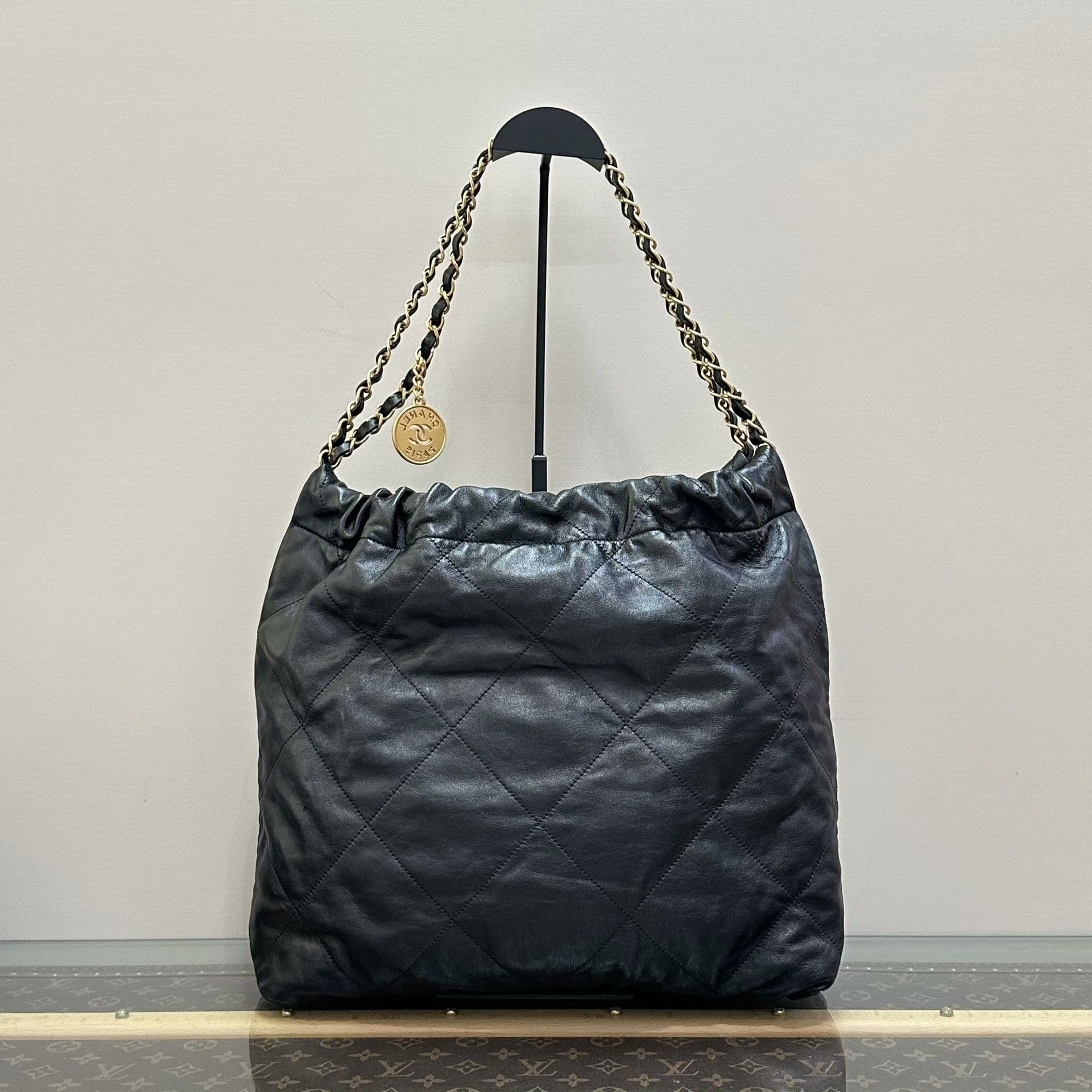 Chanel Pre-loved Bag Very good condition Size ONE SIZE - 2 Thumbnail