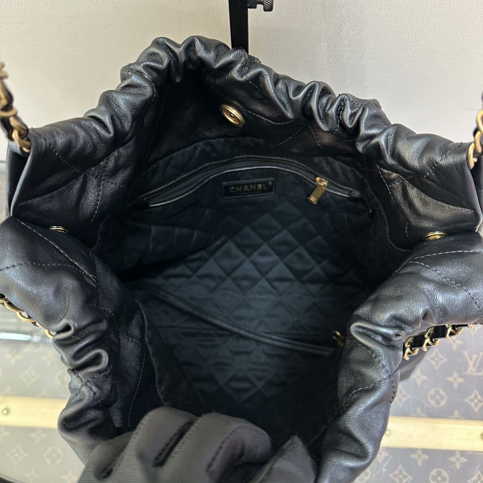 Chanel Pre-loved Bag Very good condition Size ONE SIZE - 6 Thumbnail