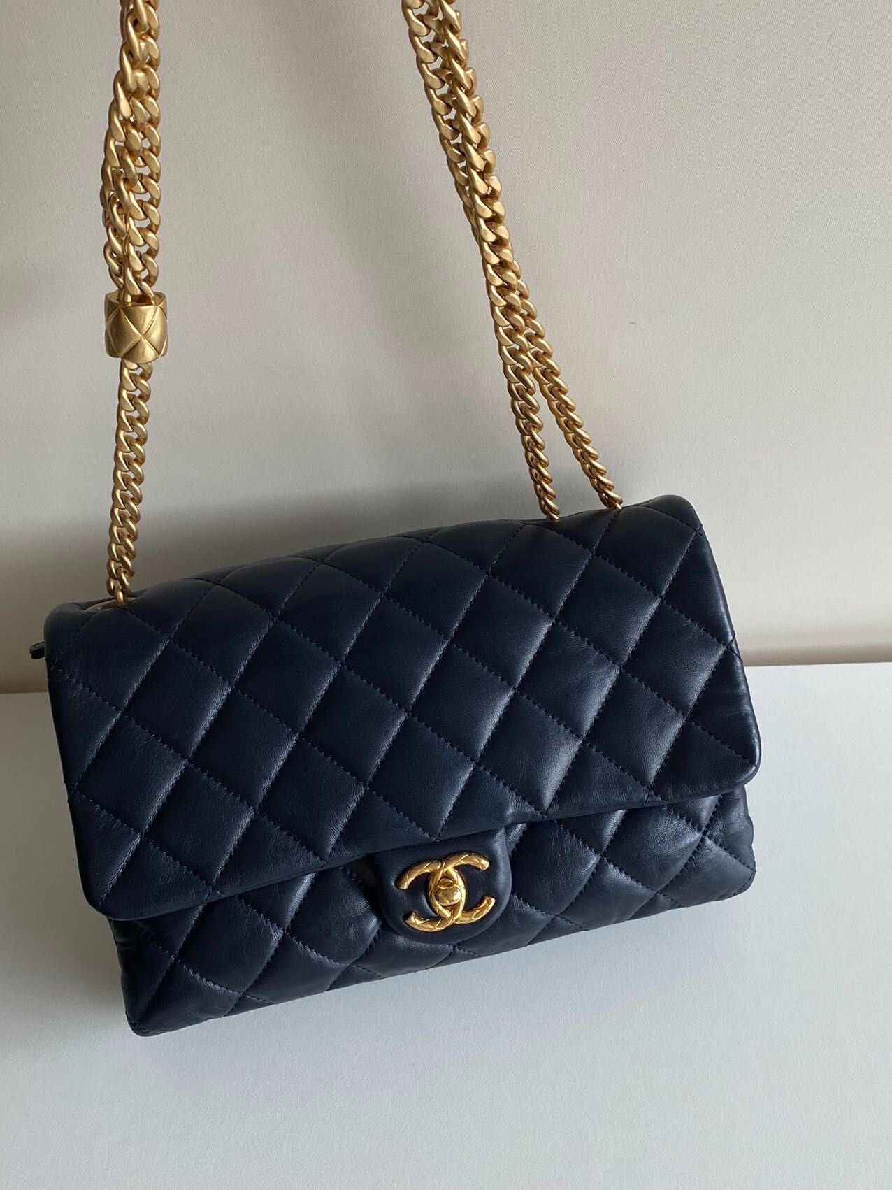 Chanel Pre-loved Bag Very good condition Size ONE SIZE - 4 Thumbnail