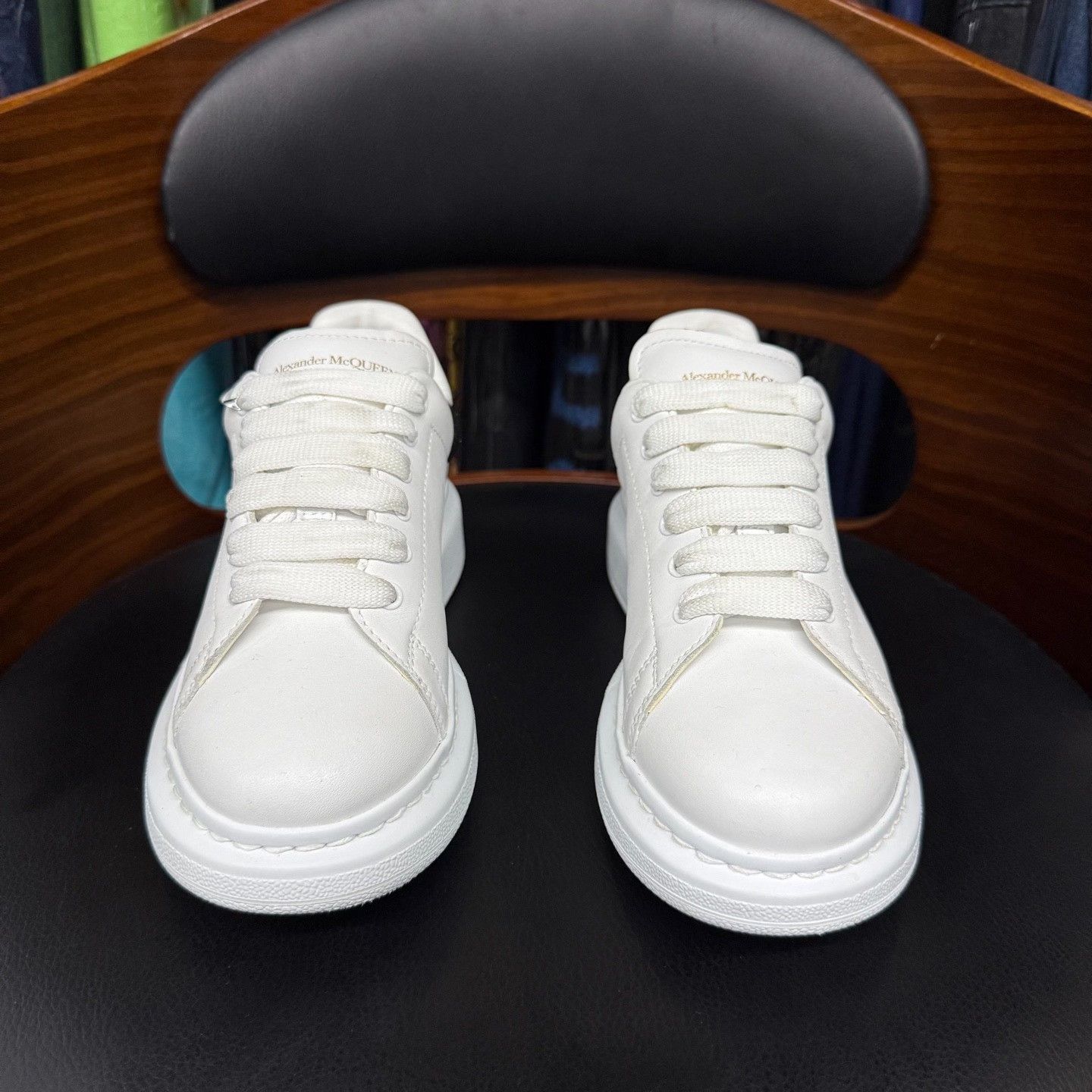 Alexander Wang Alexander Wang Black Lowtop Sneakers 5 Men Size US 5 / EU 37 - 2 Thumbnail