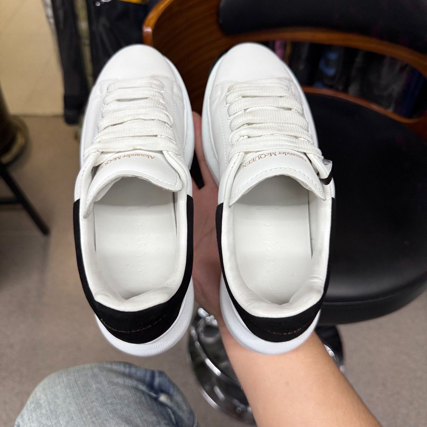 Alexander Wang Alexander Wang Black Lowtop Sneakers 5 Men Size US 5 / EU 37 - 8 Thumbnail