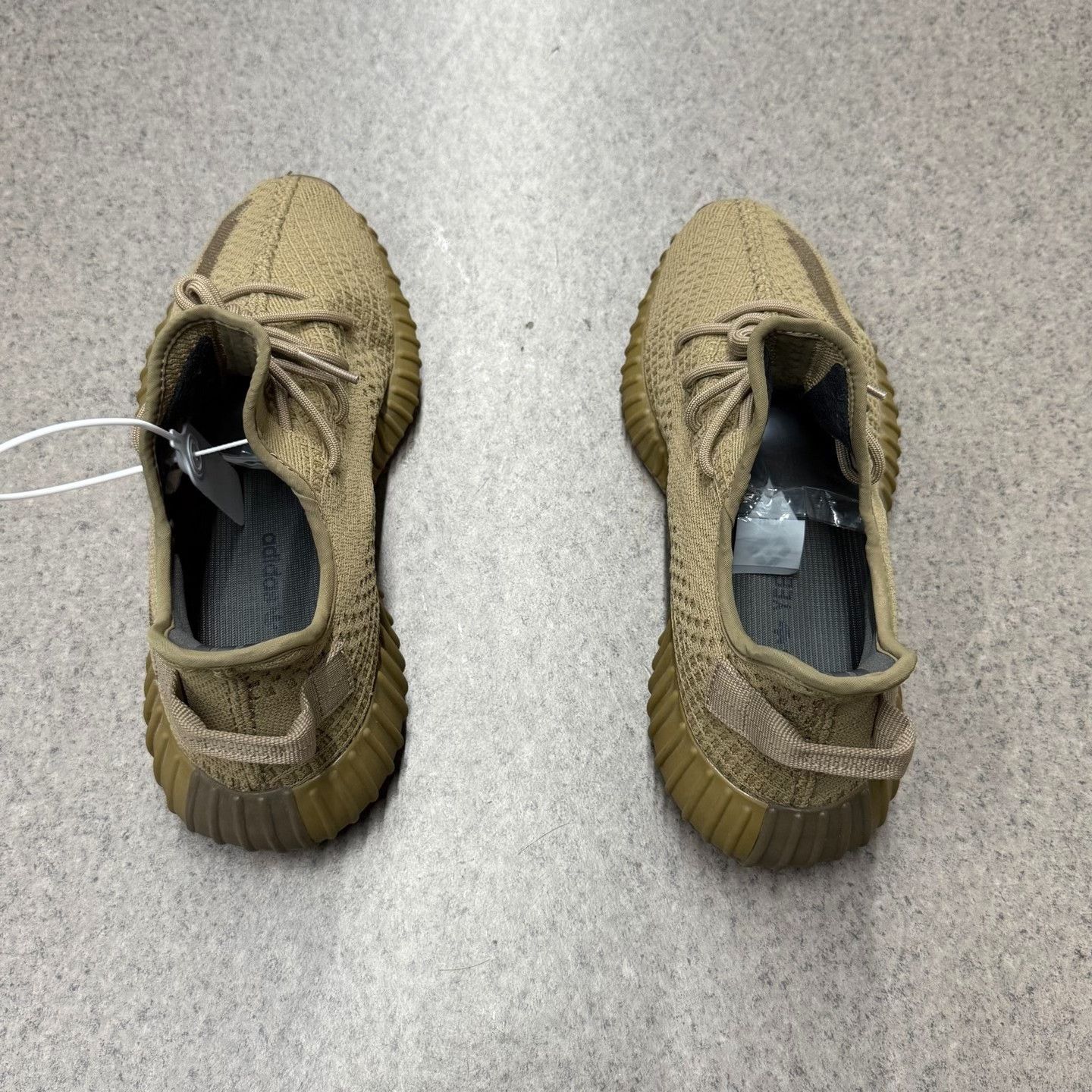 Adidas Adidas YEEZY350 Lowtop Sneakers 11.5 Men Size US 11.5 / EU 44-45 - 8 Thumbnail