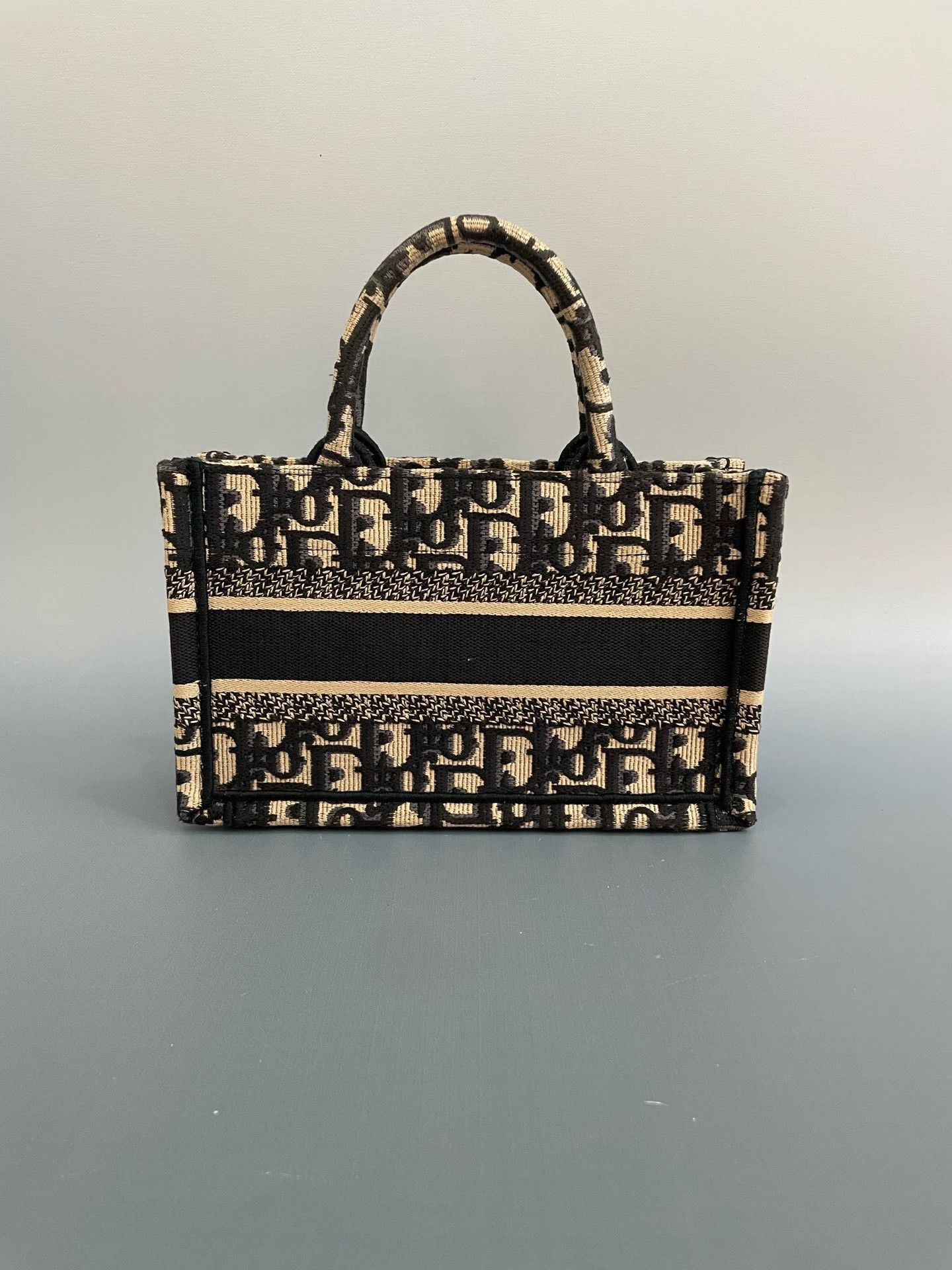 Dior Pre-loved Bag Very good condition Size ONE SIZE - 4 Thumbnail