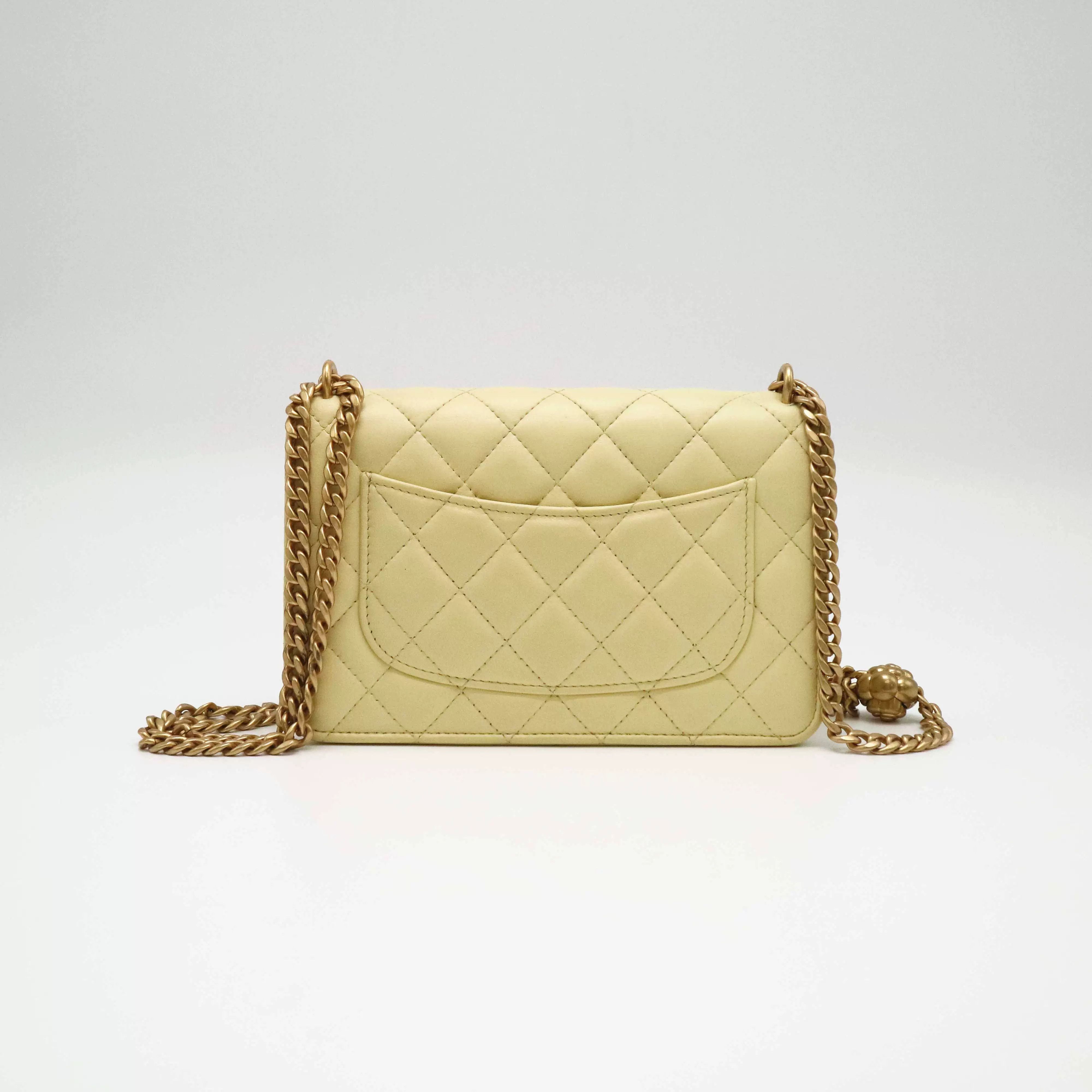 Chanel Pre-loved Bag Very good condition Size ONE SIZE - 3 Thumbnail