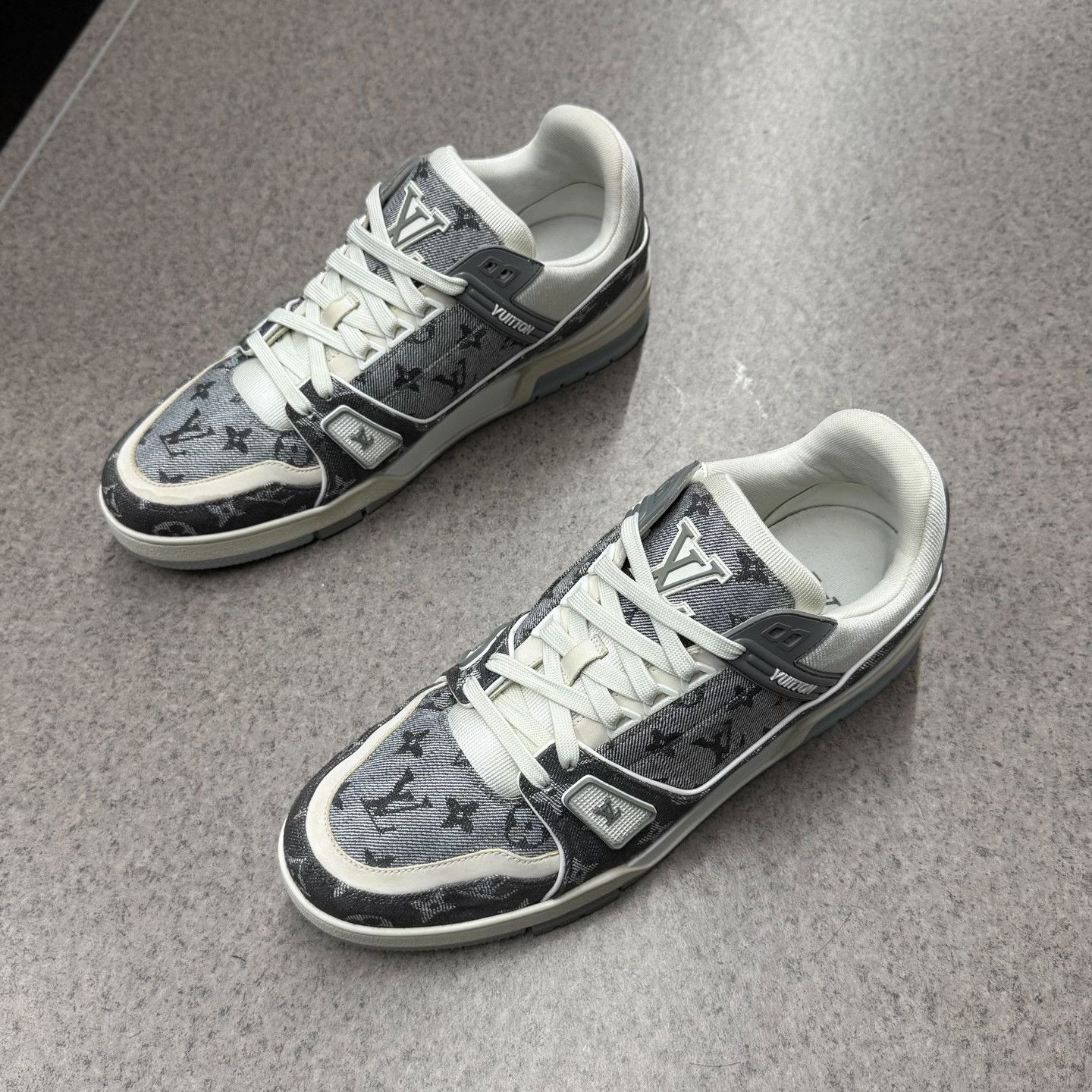 Louis Vuitton Louis Vuitton Training Denim White Lowtop Sneakers 10.5 Men Size US 10.5 / EU 43-44 - 5 Thumbnail