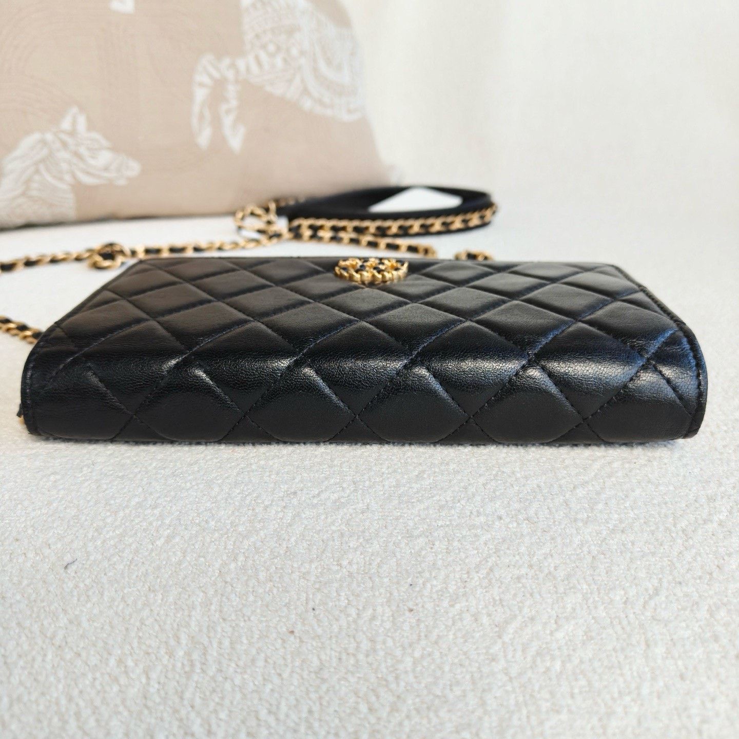Chanel Pre-loved Bag Very good condition Size ONE SIZE - 7 Thumbnail