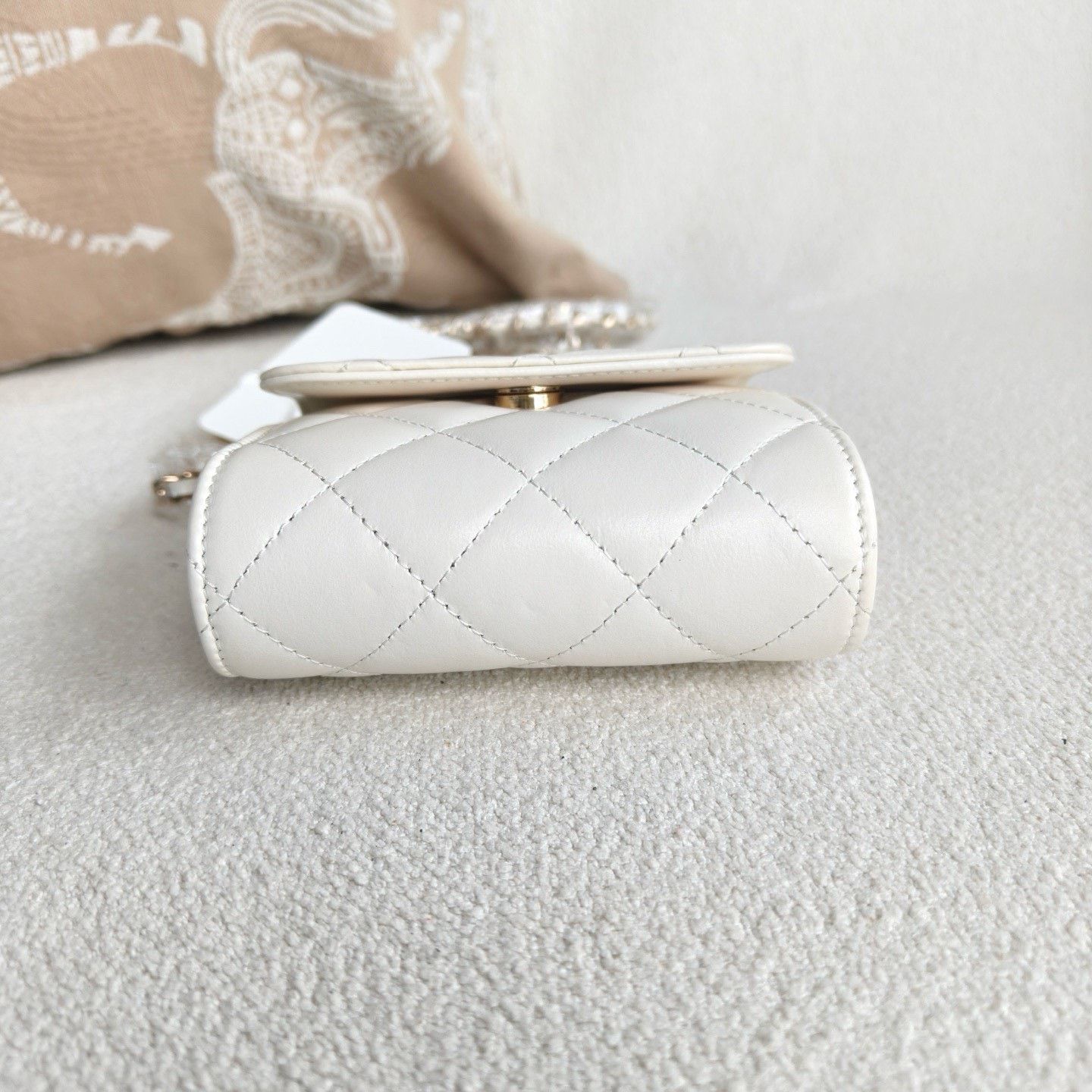 Chanel Pre-loved Bag Very good condition Size ONE SIZE - 5 Thumbnail