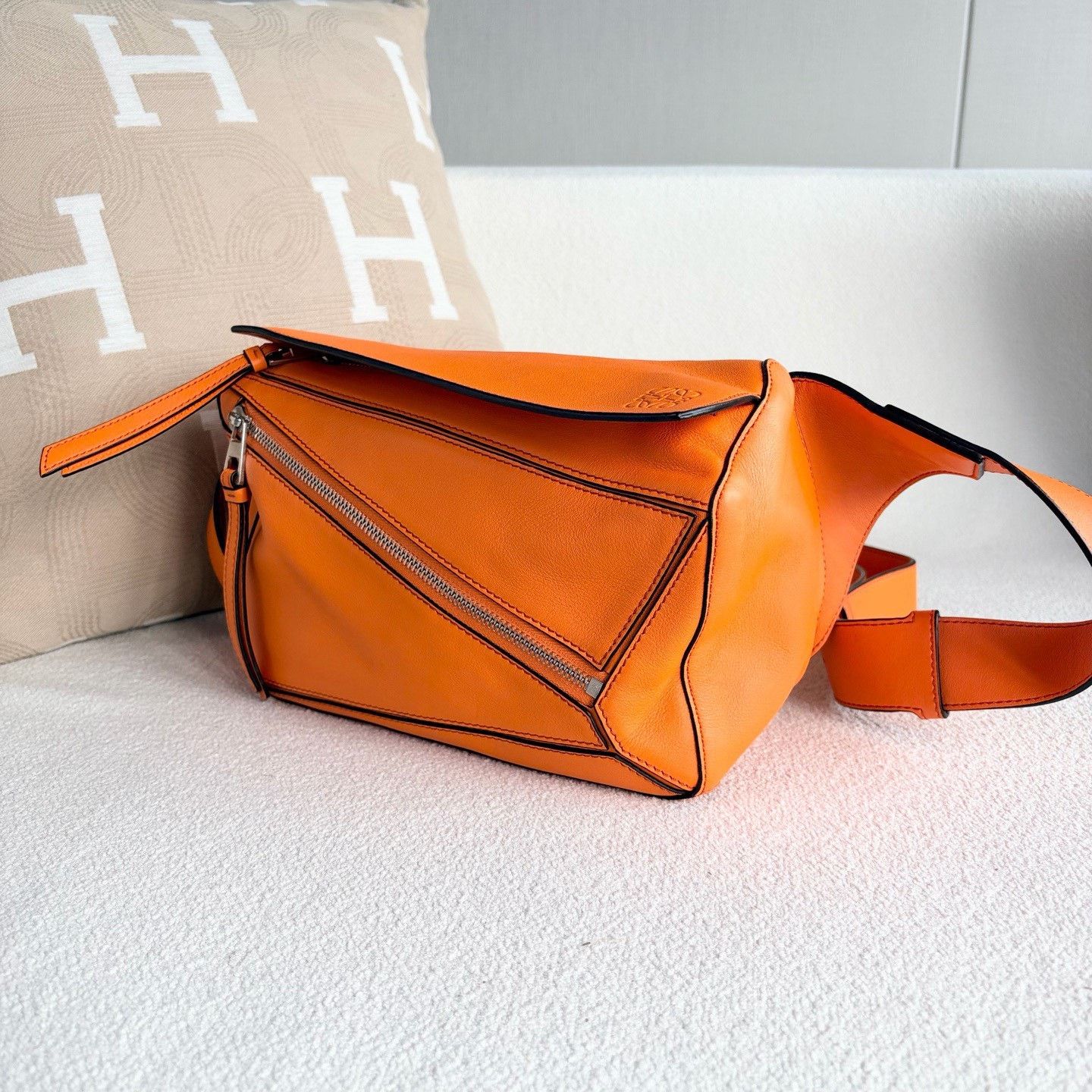 Loewe Pre-loved Bag Very good condition Size ONE SIZE - 4 Thumbnail