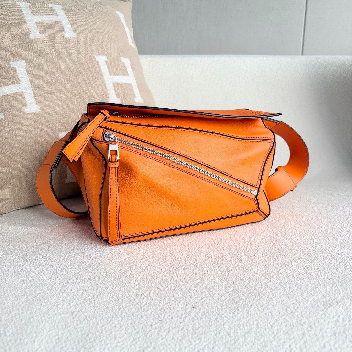 Loewe Pre-loved Bag Very good condition Size ONE SIZE - 6 Thumbnail