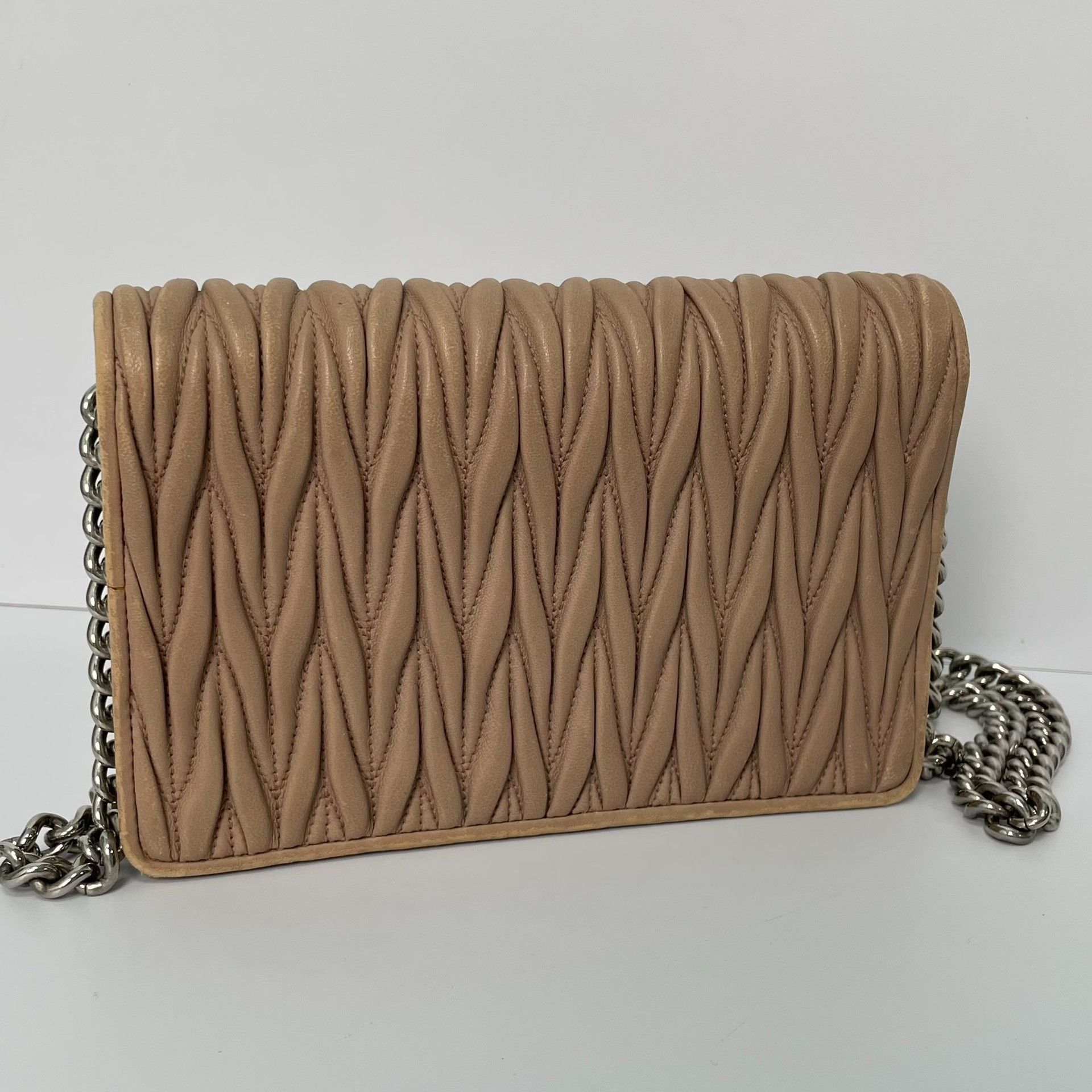 Miu Miu Pre-loved Bag Very good condition Size ONE SIZE - 3 Thumbnail