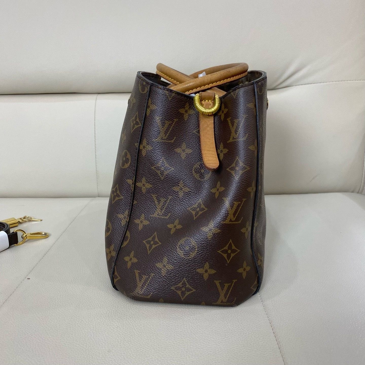 Louis Vuitton Pre-loved Bag Very good condition Size ONE SIZE - 4 Thumbnail