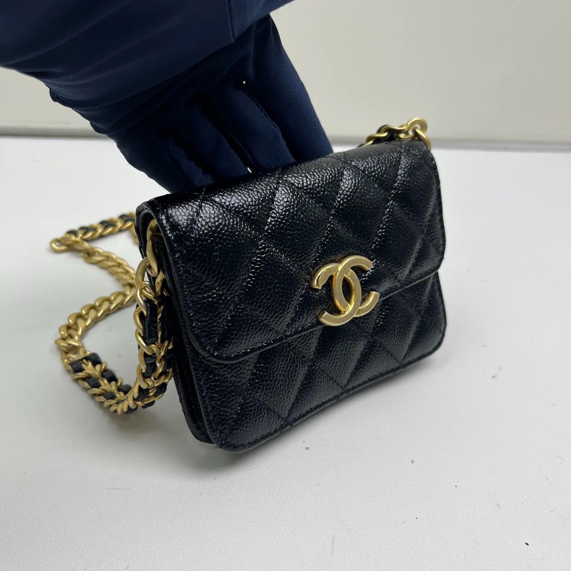 Chanel Pre-loved Bag Very good condition Size ONE SIZE - 3 Thumbnail