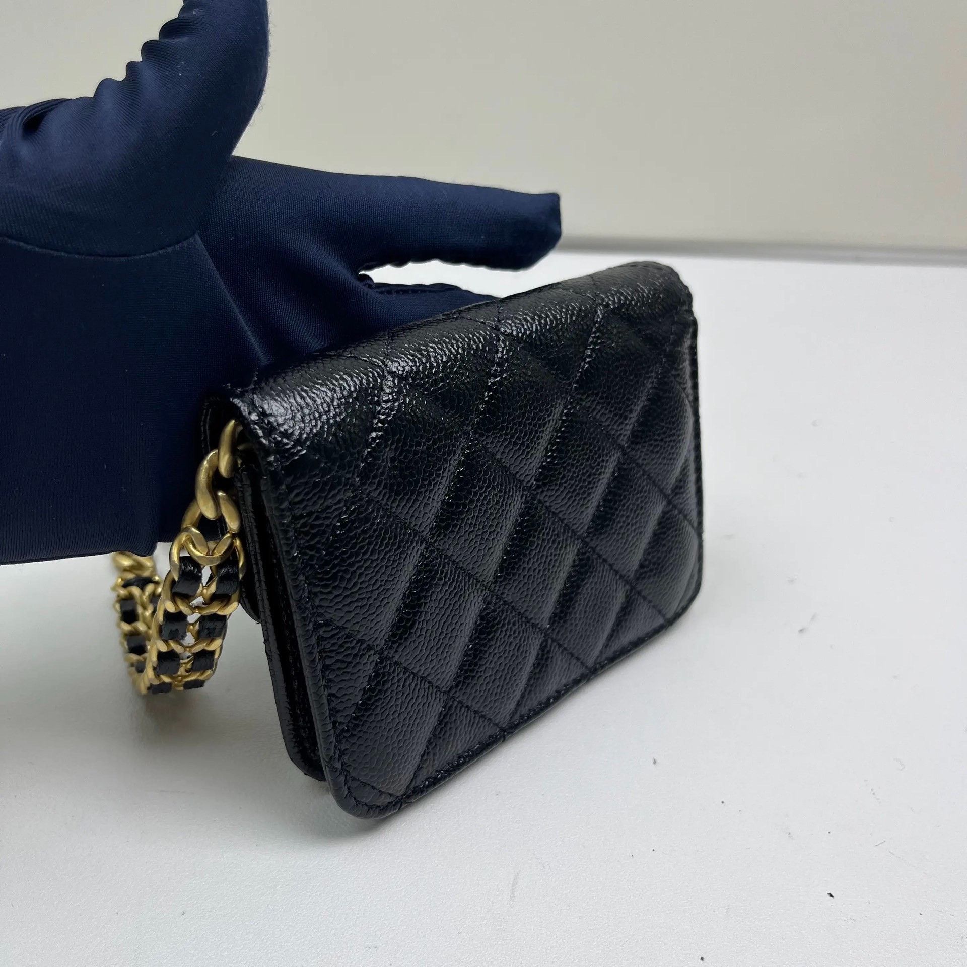 Chanel Pre-loved Bag Very good condition Size ONE SIZE - 4 Thumbnail