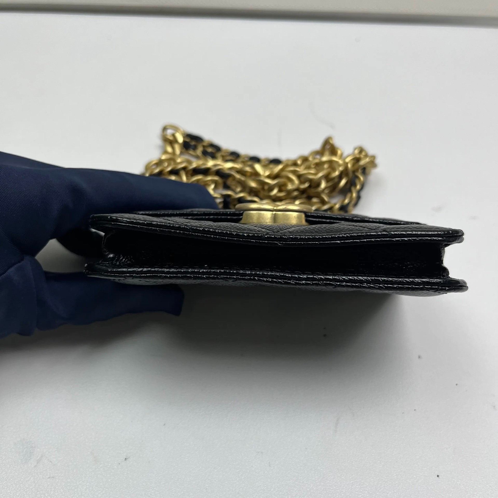 Chanel Pre-loved Bag Very good condition Size ONE SIZE - 6 Thumbnail