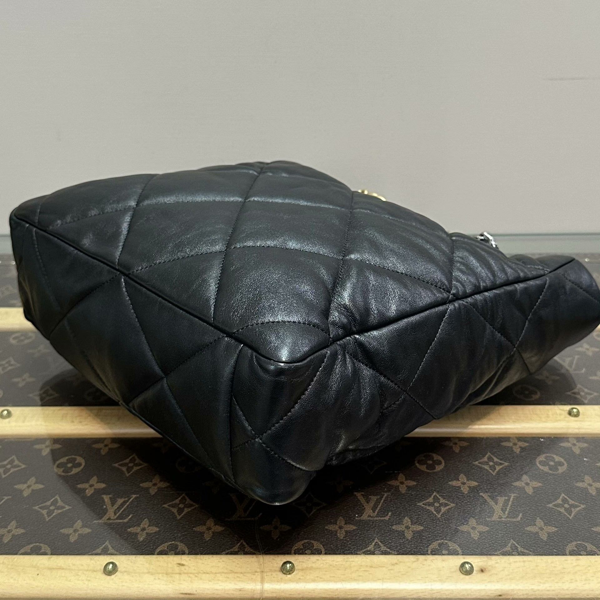 Chanel Pre-loved Bag Very good condition Size ONE SIZE - 4 Thumbnail