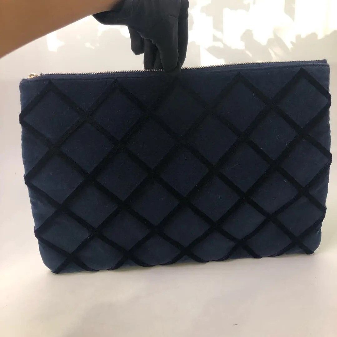 Chanel Pre-loved Bag Very good condition Size ONE SIZE - 5 Thumbnail