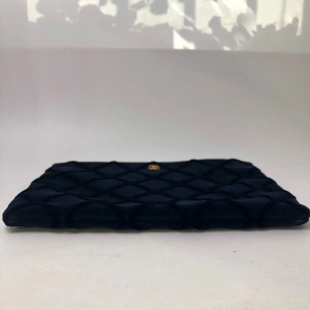 Chanel Pre-loved Bag Very good condition Size ONE SIZE - 7 Thumbnail