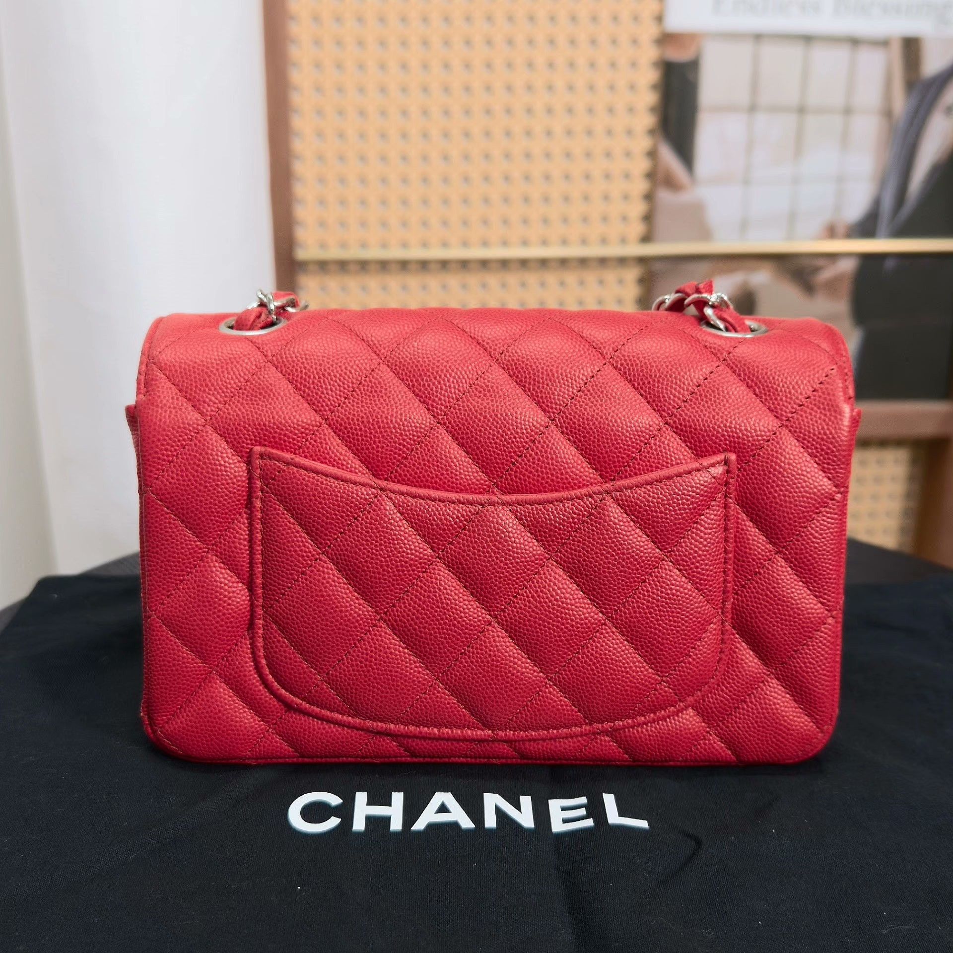 Chanel Pre-loved Bag Very good condition Size ONE SIZE - 2 Thumbnail