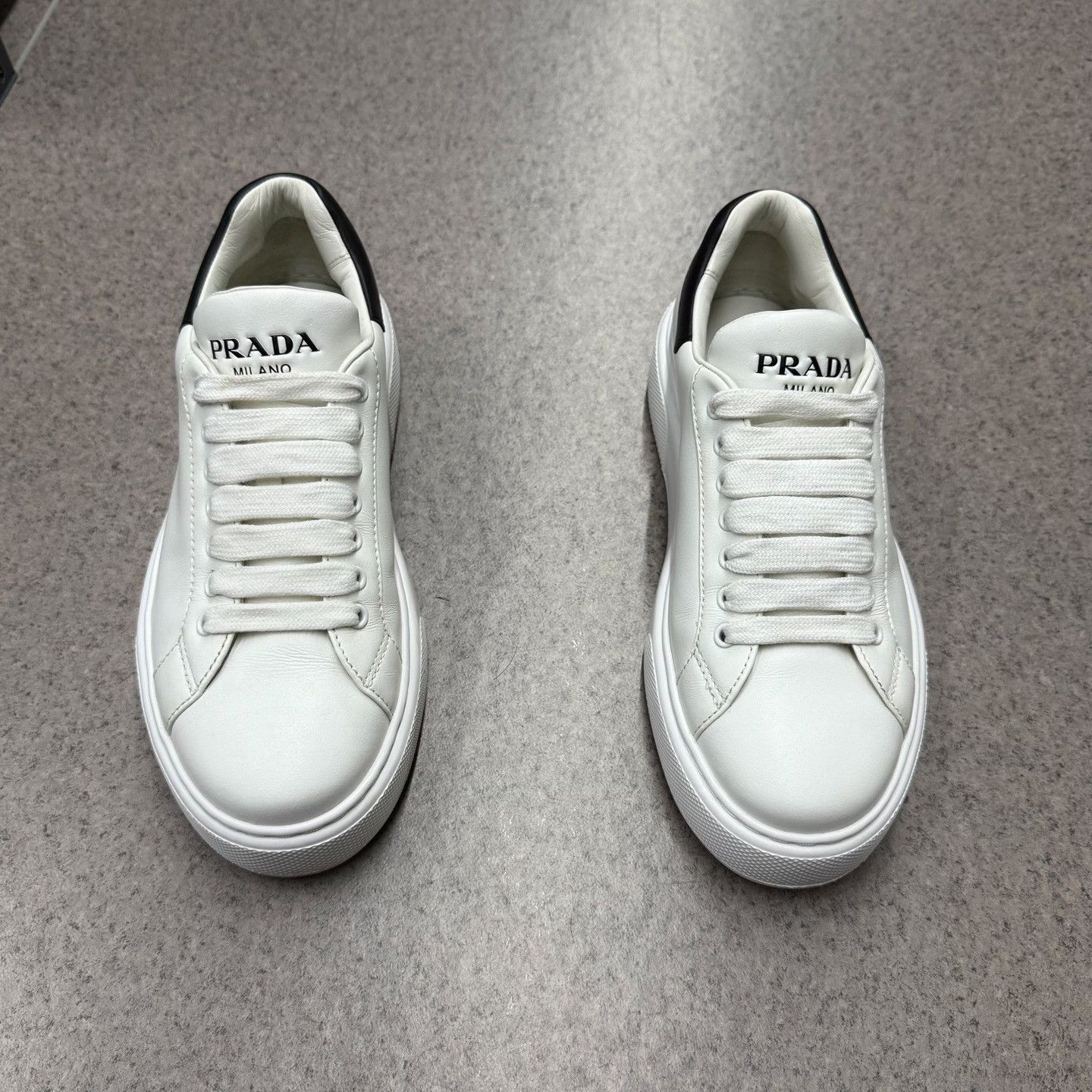 Prada Prada White Lowtop Sneakers 40 Men Size US 7.5 / EU 40-41 - 5 Thumbnail