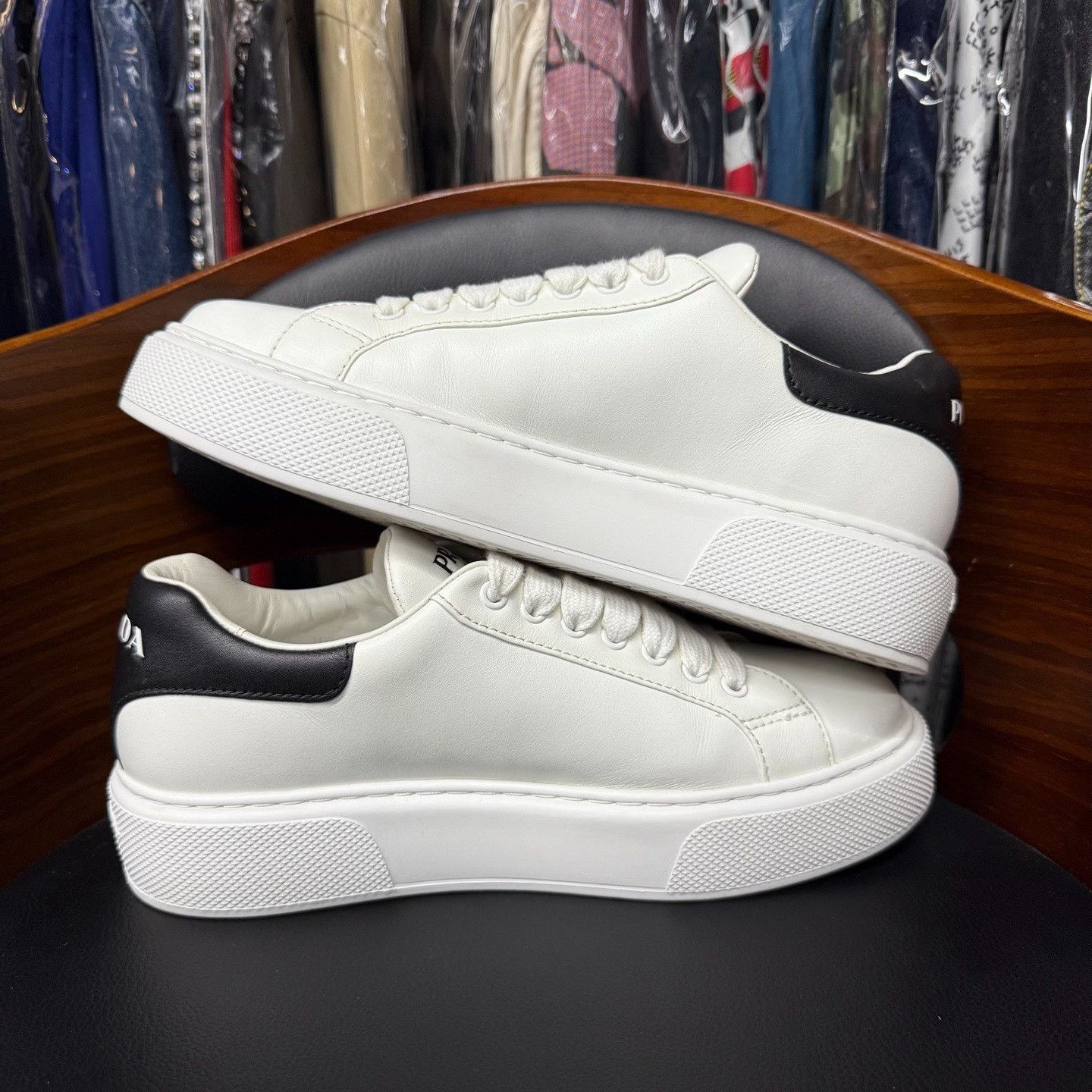 Prada Prada White Lowtop Sneakers 40 Men Size US 7.5 / EU 40-41 - 7 Thumbnail