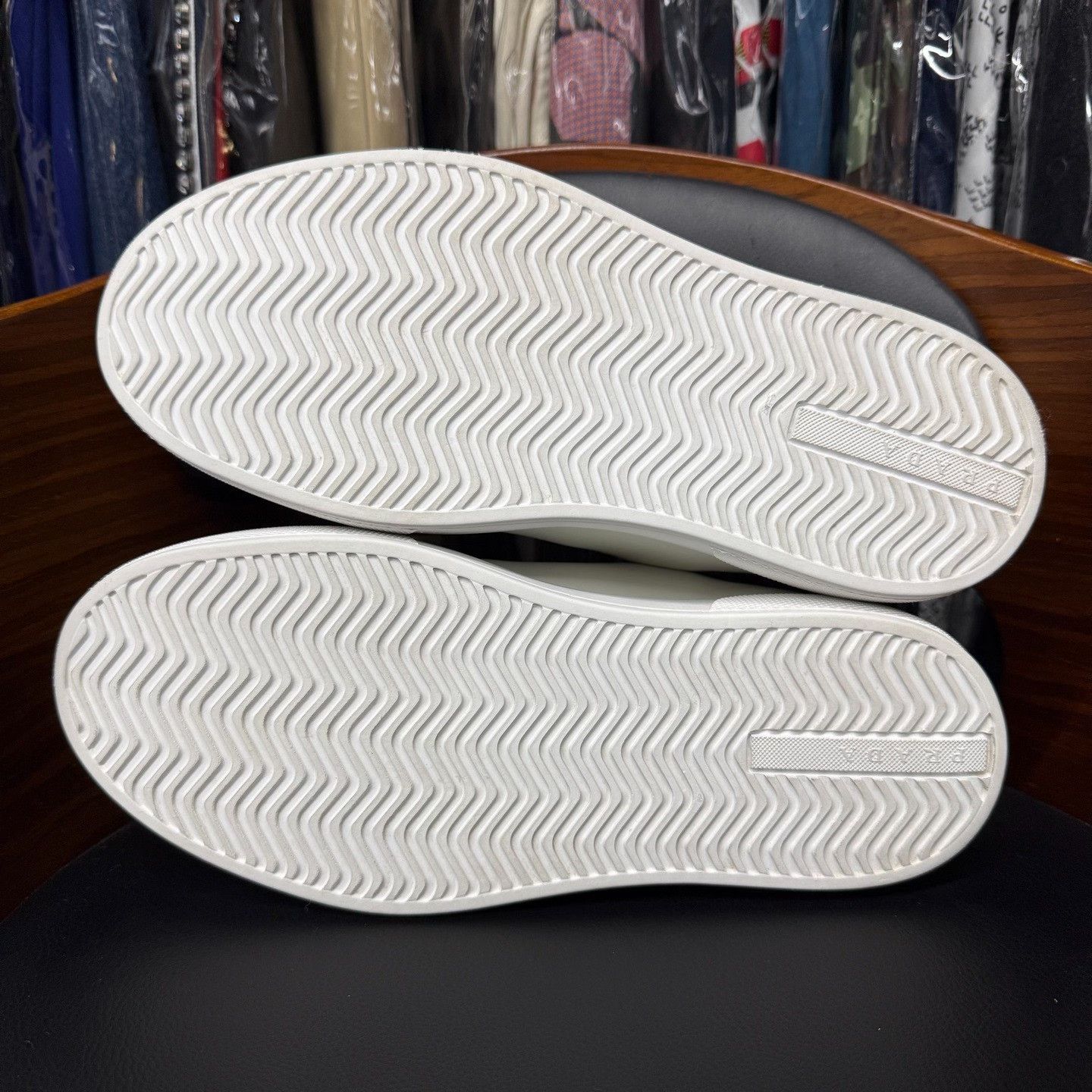 Prada Prada White Lowtop Sneakers 40 Men Size US 7.5 / EU 40-41 - 9 Thumbnail