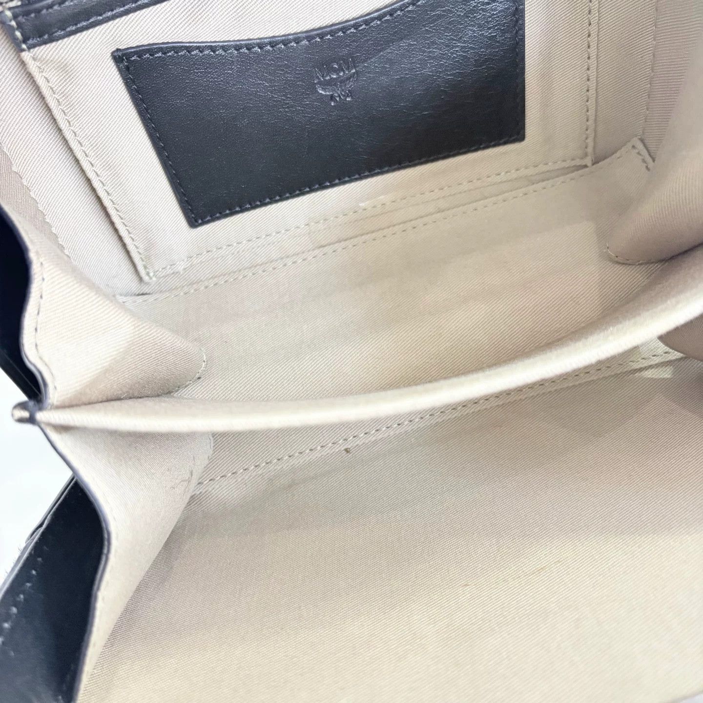 MCM Pre-loved Bag Very good condition Size ONE SIZE - 9 Thumbnail