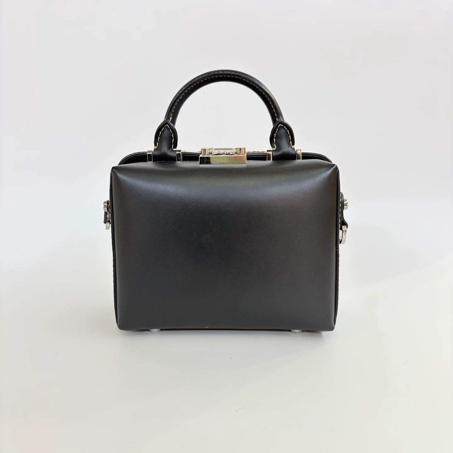 MCM Pre-loved Bag Very good condition Size ONE SIZE - 5 Thumbnail