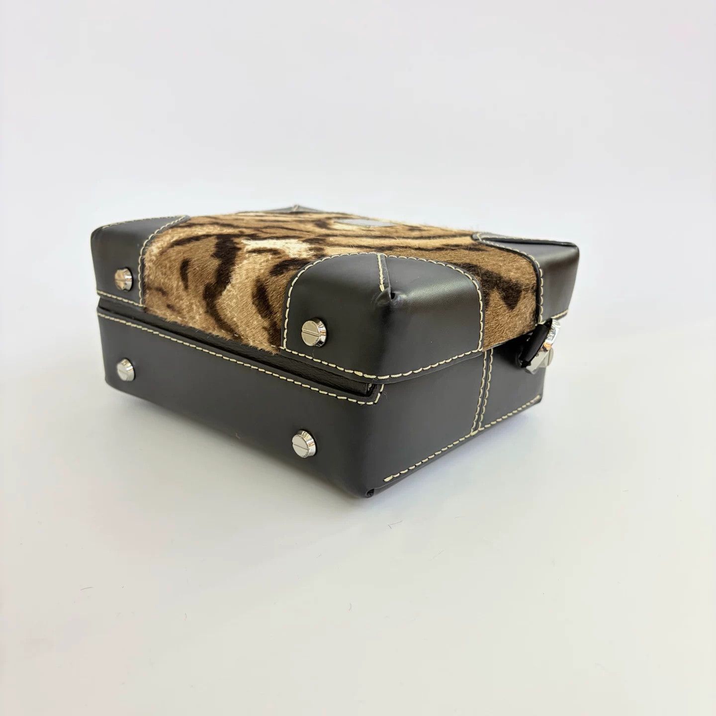 MCM Pre-loved Bag Very good condition Size ONE SIZE - 8 Thumbnail