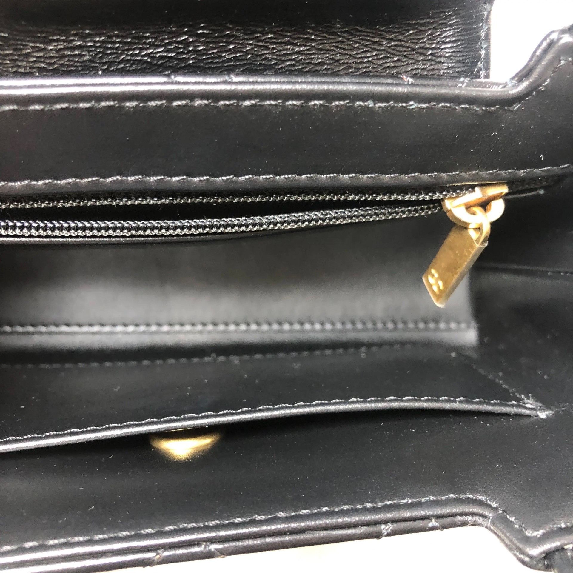 Chanel Pre-loved Bag Very good condition Size ONE SIZE - 8 Thumbnail