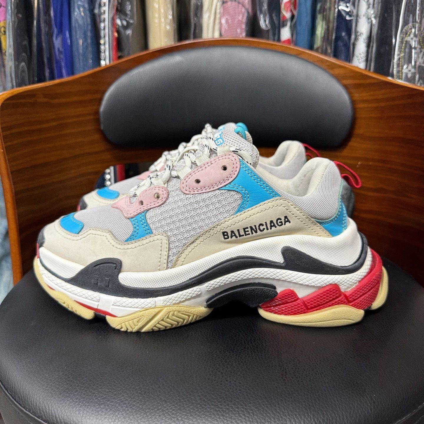 Balenciaga Balenciaga Distressed Multi Lowtop Sneakers us_6-5 Women Size US 6.5 / IT 36.5 - 6 Thumbnail