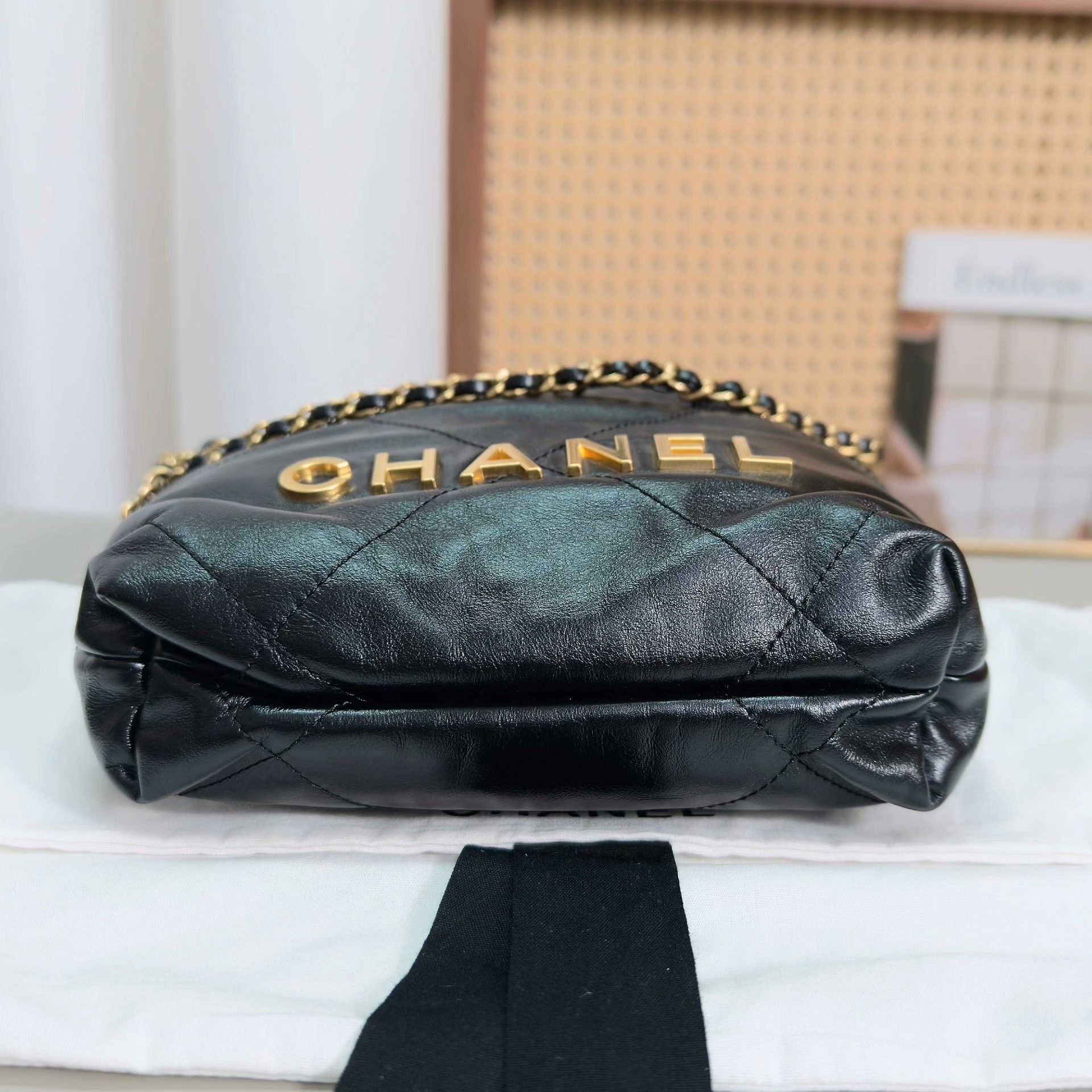 Chanel Pre-loved Bag Very good condition Size ONE SIZE - 5 Thumbnail