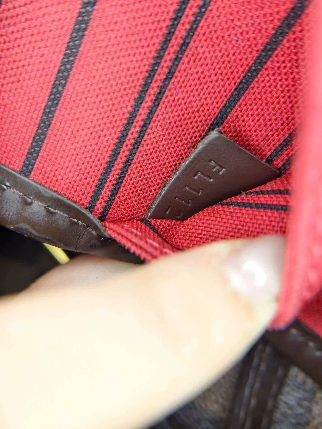 Louis Vuitton Pre-loved Bag Very good condition Size ONE SIZE - 9 Thumbnail