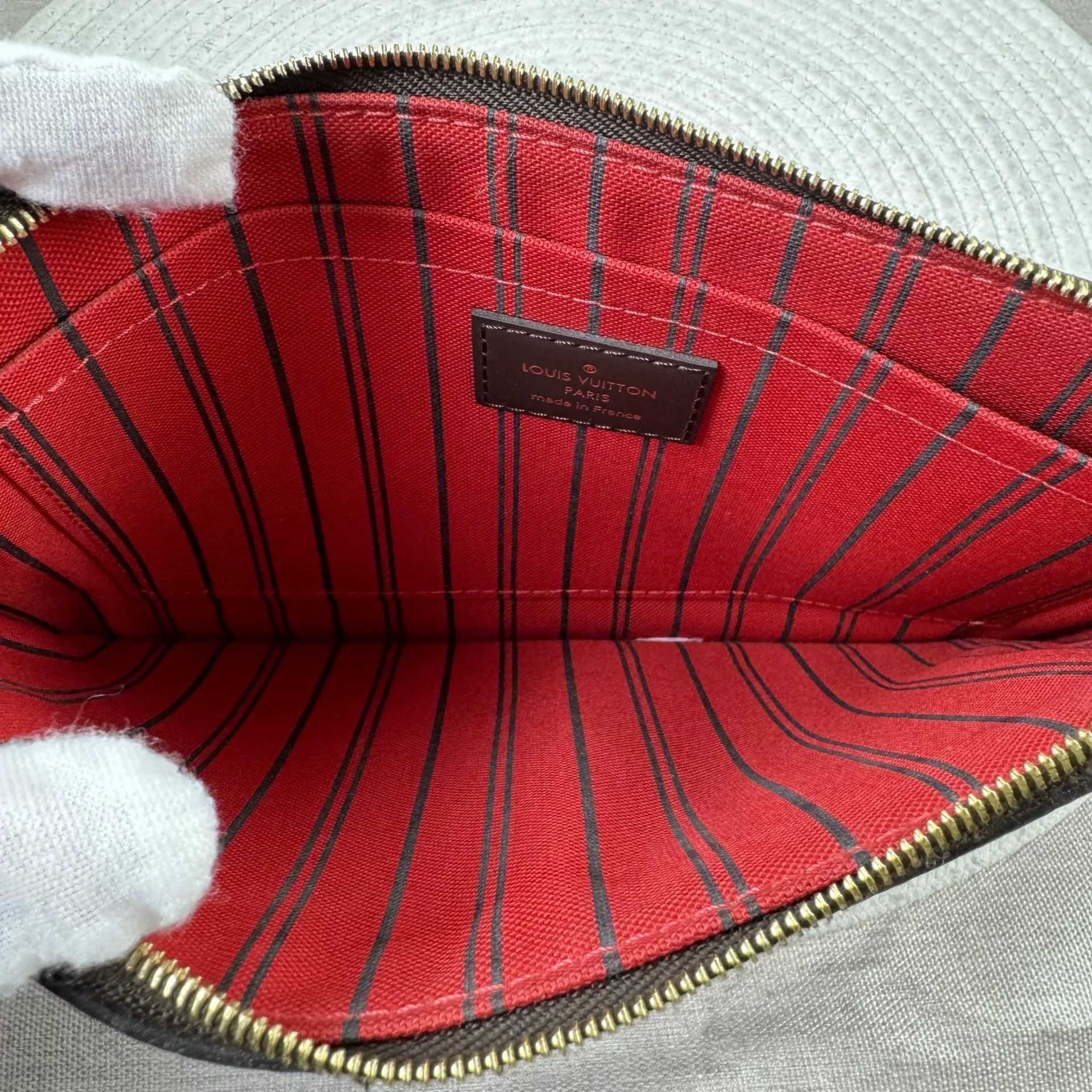 Louis Vuitton Pre-loved Bag Very good condition Size ONE SIZE - 8 Thumbnail