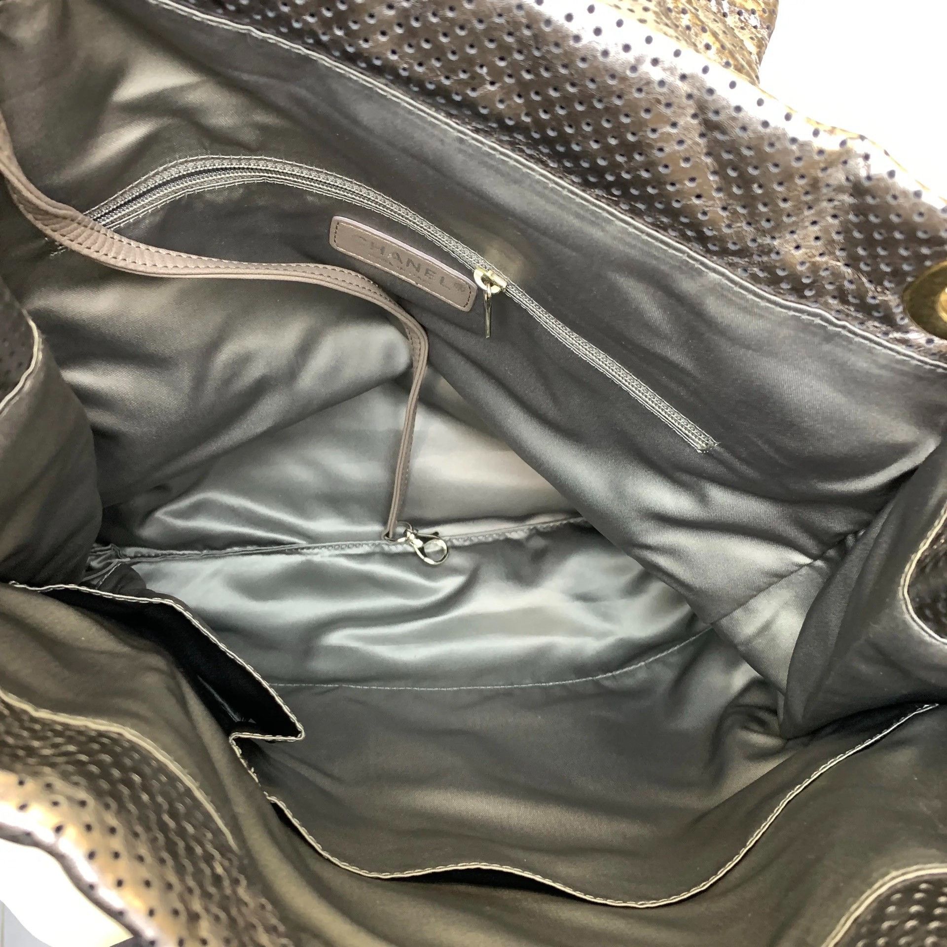 Chanel Pre-loved Bag Very good condition Size ONE SIZE - 8 Thumbnail