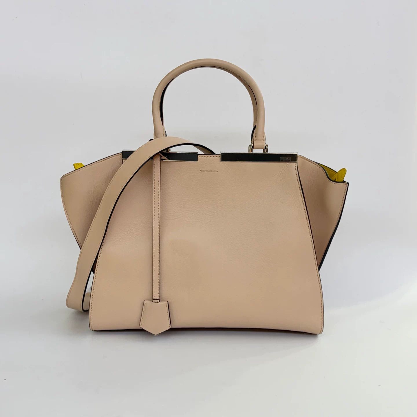 Fendi Pre-loved Bag Very good condition Size ONE SIZE - 2 Thumbnail