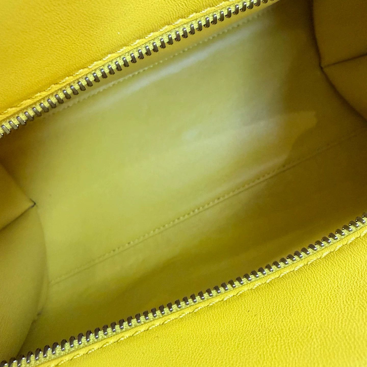 Fendi Pre-loved Bag Very good condition Size ONE SIZE - 9 Thumbnail