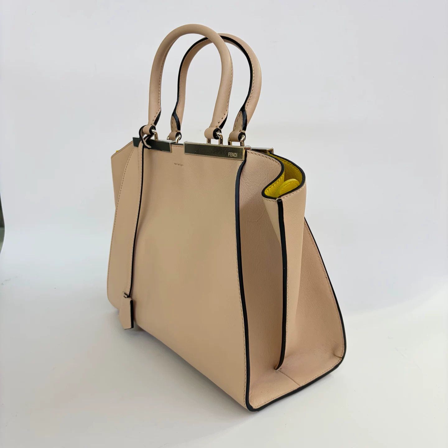 Fendi Pre-loved Bag Very good condition Size ONE SIZE - 4 Thumbnail