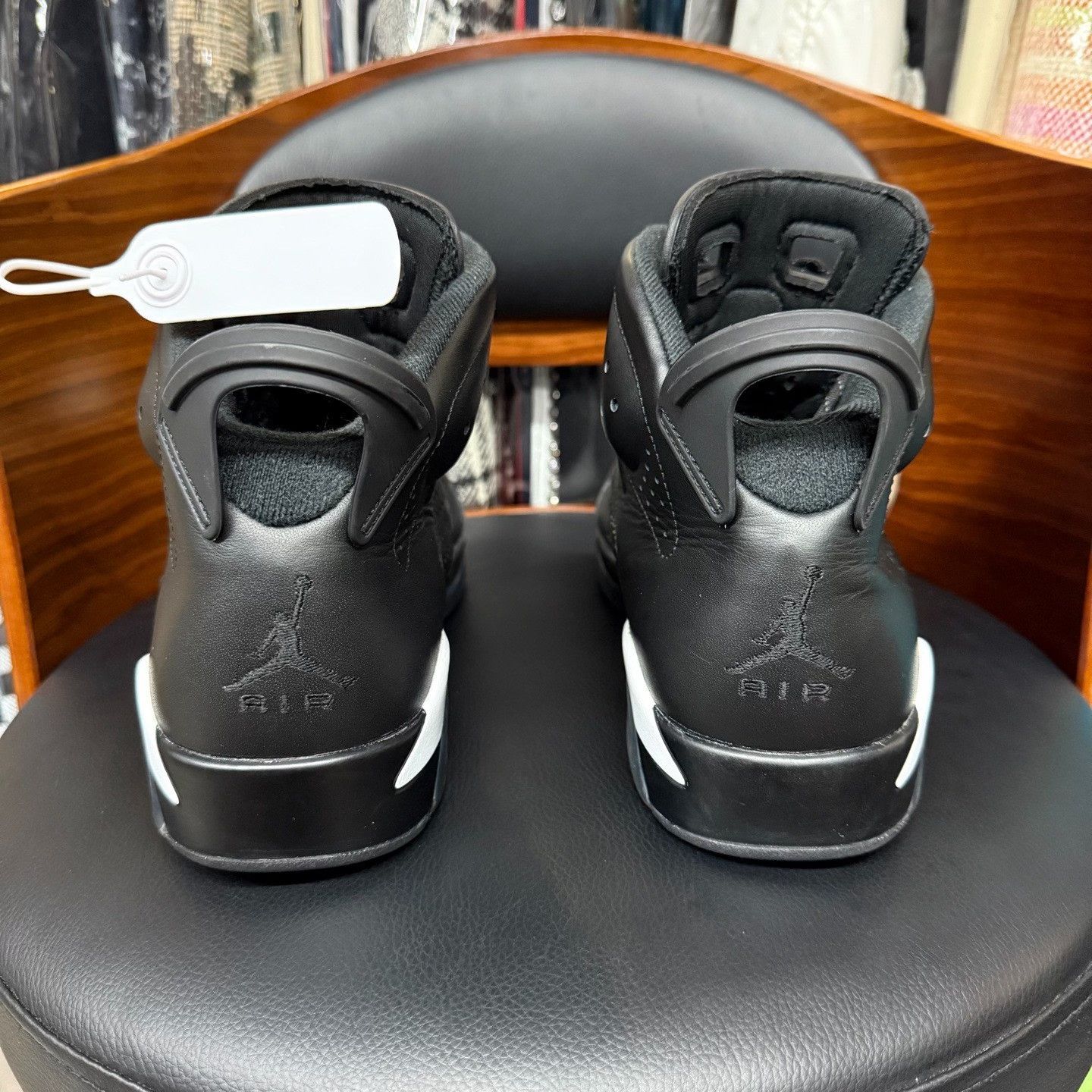 Nike Nike AJ6 Black Lowtop Sneakers 9 Men Size US 9 / EU 42 - 3 Thumbnail