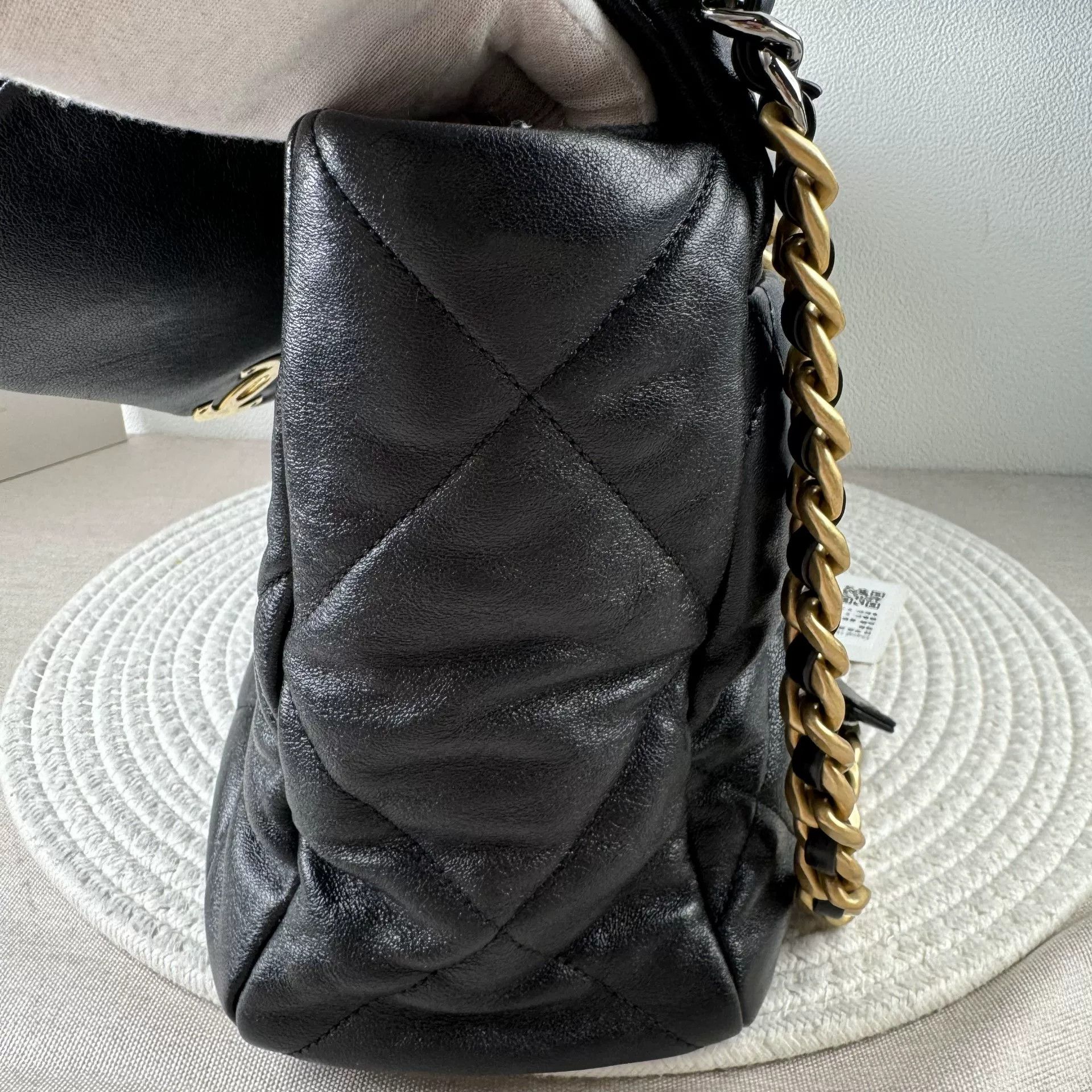 Chanel Pre-loved Bag Very good condition Size ONE SIZE - 5 Thumbnail