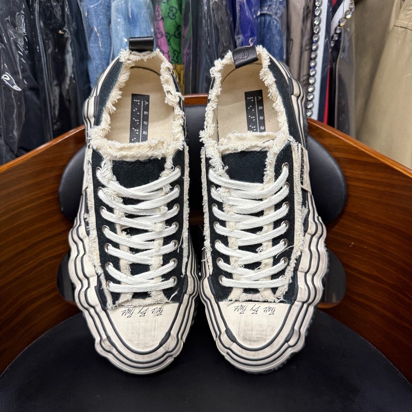Yohji Yamamoto Yohji Yamamoto Distressed Black Lowtop Sneakers 10.5 Men Size US 10.5 / EU 43-44 - 5 Thumbnail