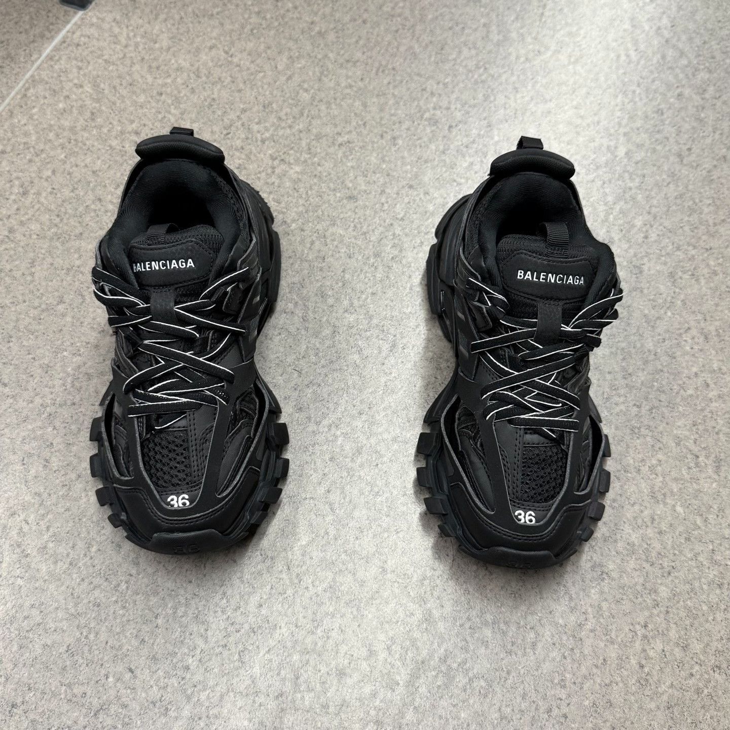 Balenciaga Balenciaga Black Lowtop Sneakers us_6 Women Size US 6 / IT 36 - 5 Thumbnail