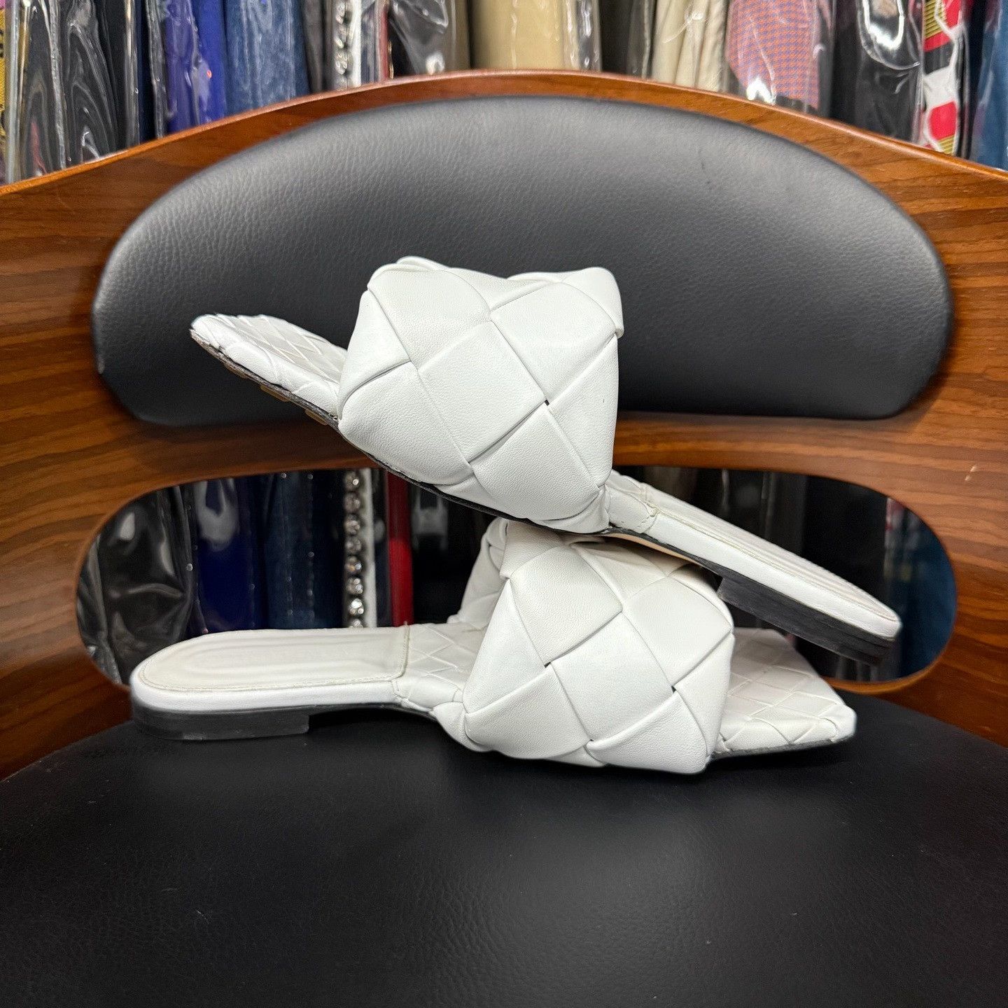 Bottega Veneta Bottega Veneta Knit White Sandals us_6-5 Women Size US 6.5 / IT 36.5 - 8 Thumbnail