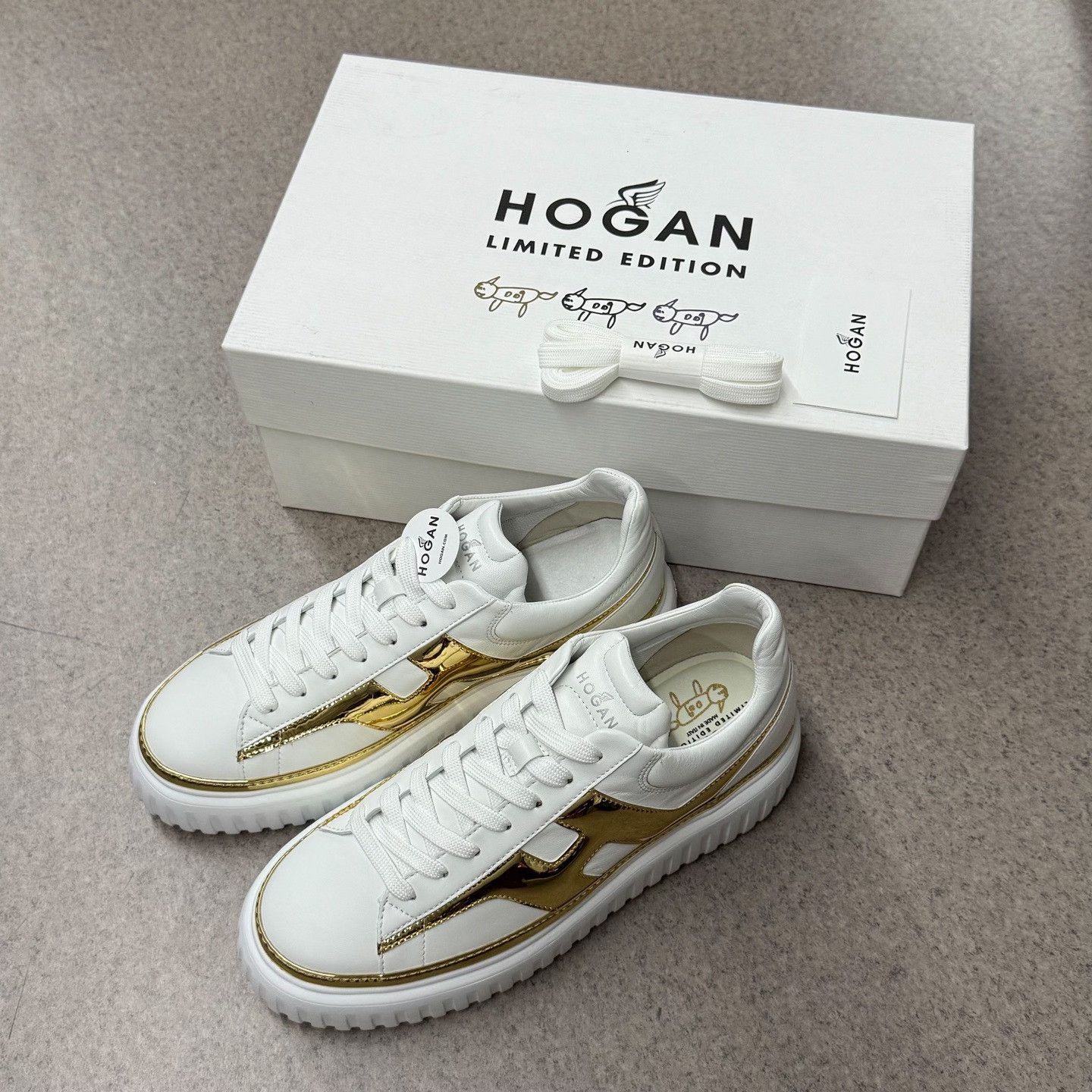 Hogan Hogan Retro White Lowtop Sneakers 8 Men Size US 8 / EU 41 - 9 Thumbnail
