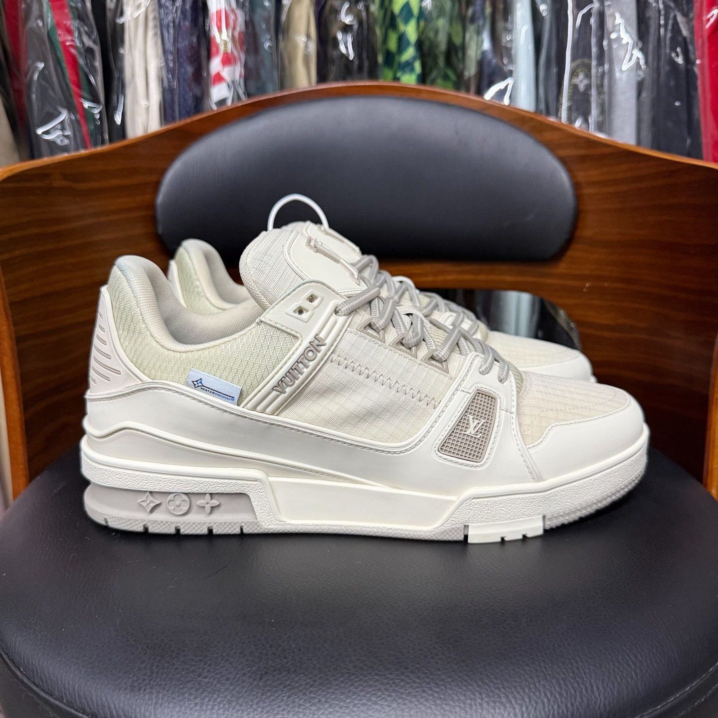Louis Vuitton Louis Vuitton Training Gray Lowtop Sneakers 8.5 Men Size US 8.5 / EU 41-42 - 5 Thumbnail