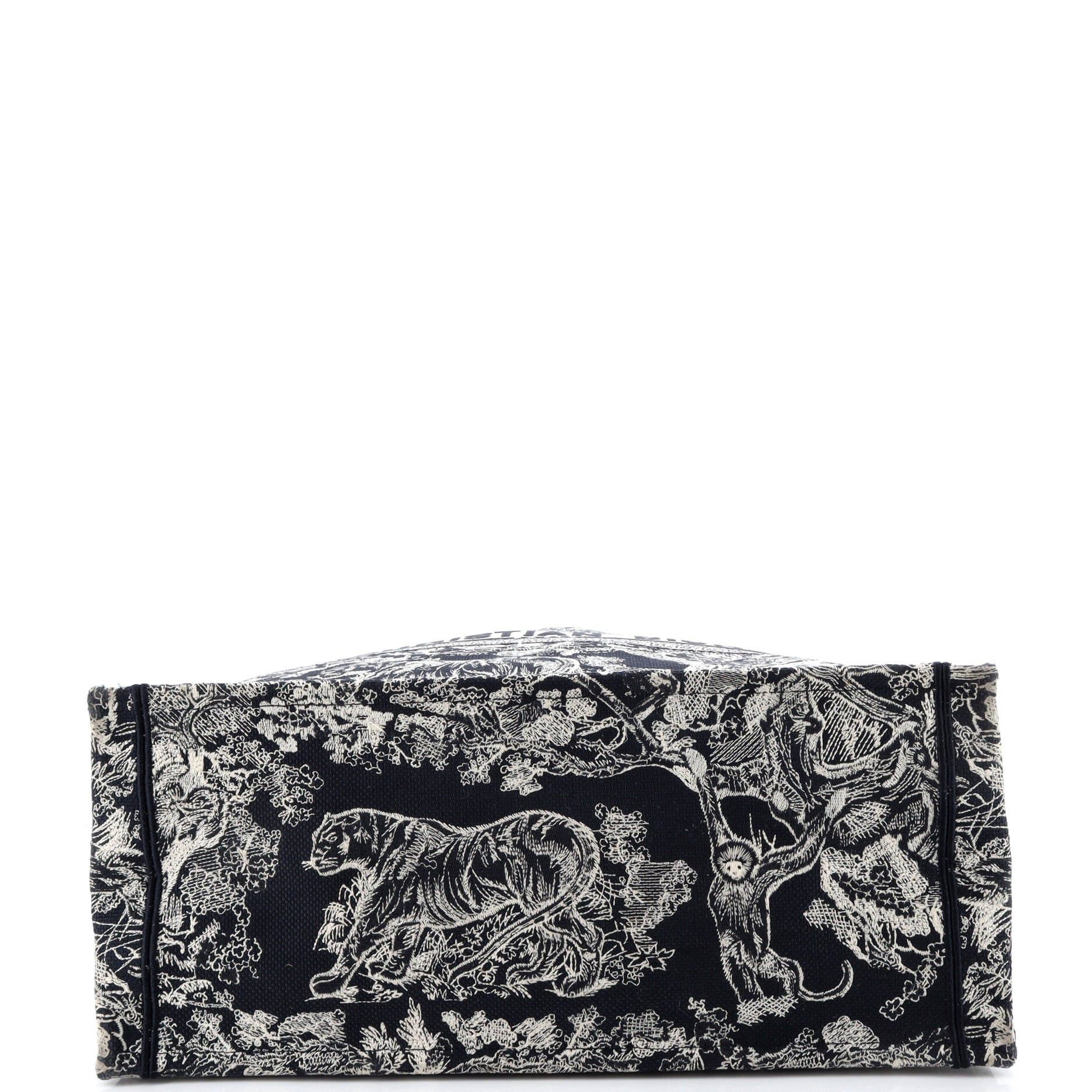 Dior Book Tote Size ONE SIZE - 4 Thumbnail