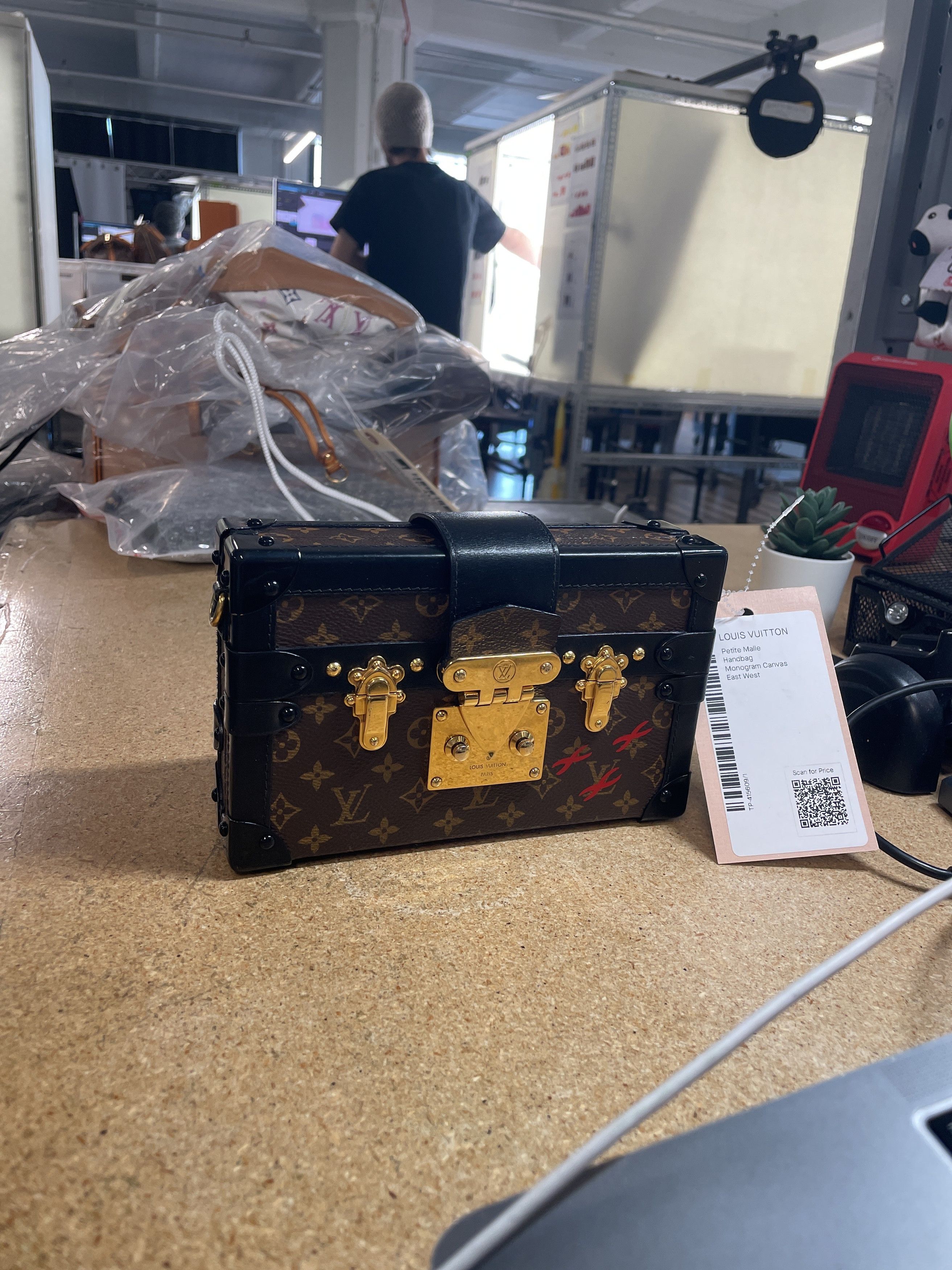 Louis Vuitton Petite Malle Handbag Size ONE SIZE - 9 Thumbnail