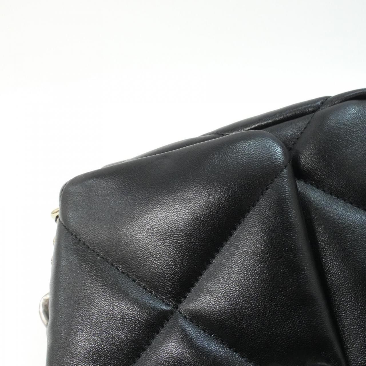 Chanel Chanel Chanel 19 Lambskin Shoulder Bag Leather Shoulder Bag AS1160 DUTY FREE for USA Size ONE SIZE - 4 Thumbnail